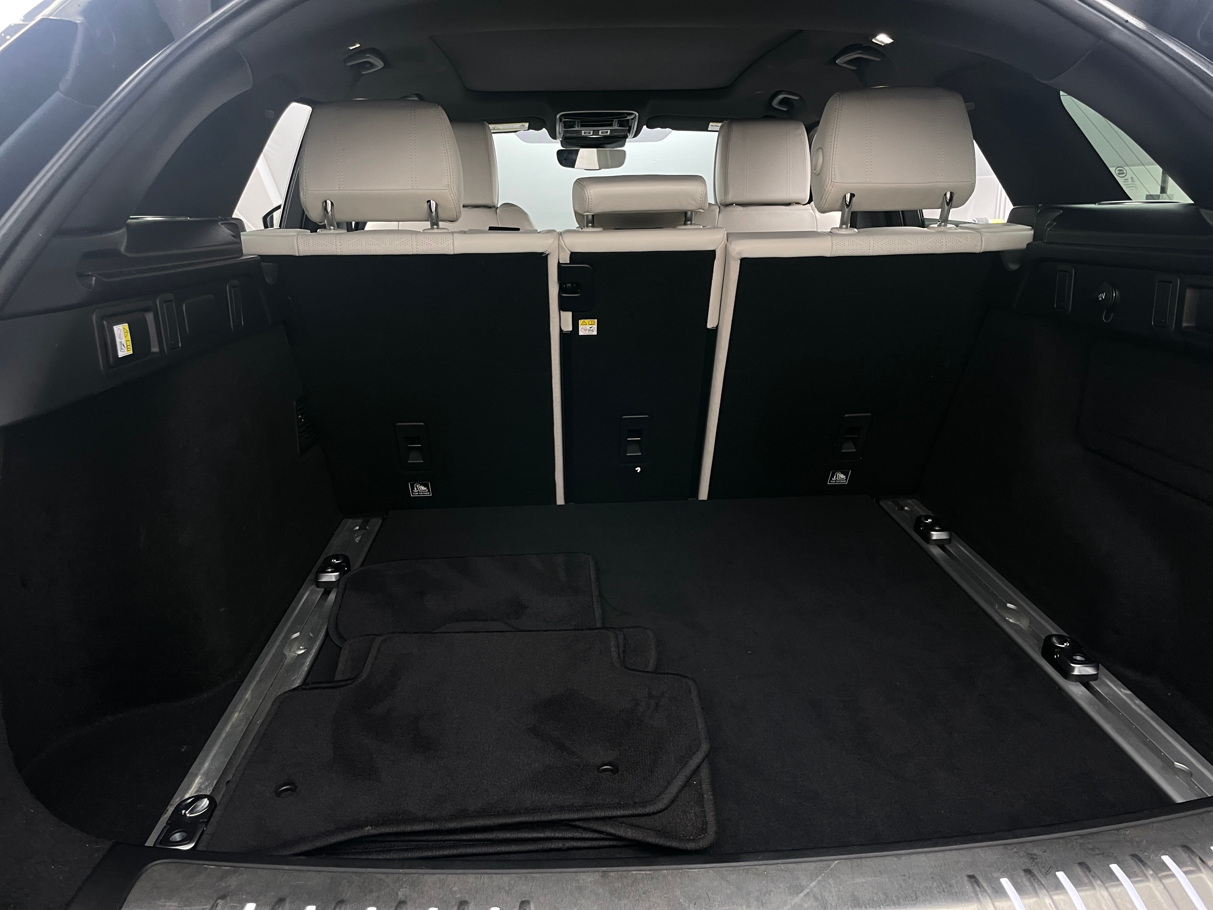 2018 Land Rover Range Rover Velar R-Dynamic HSE 6
