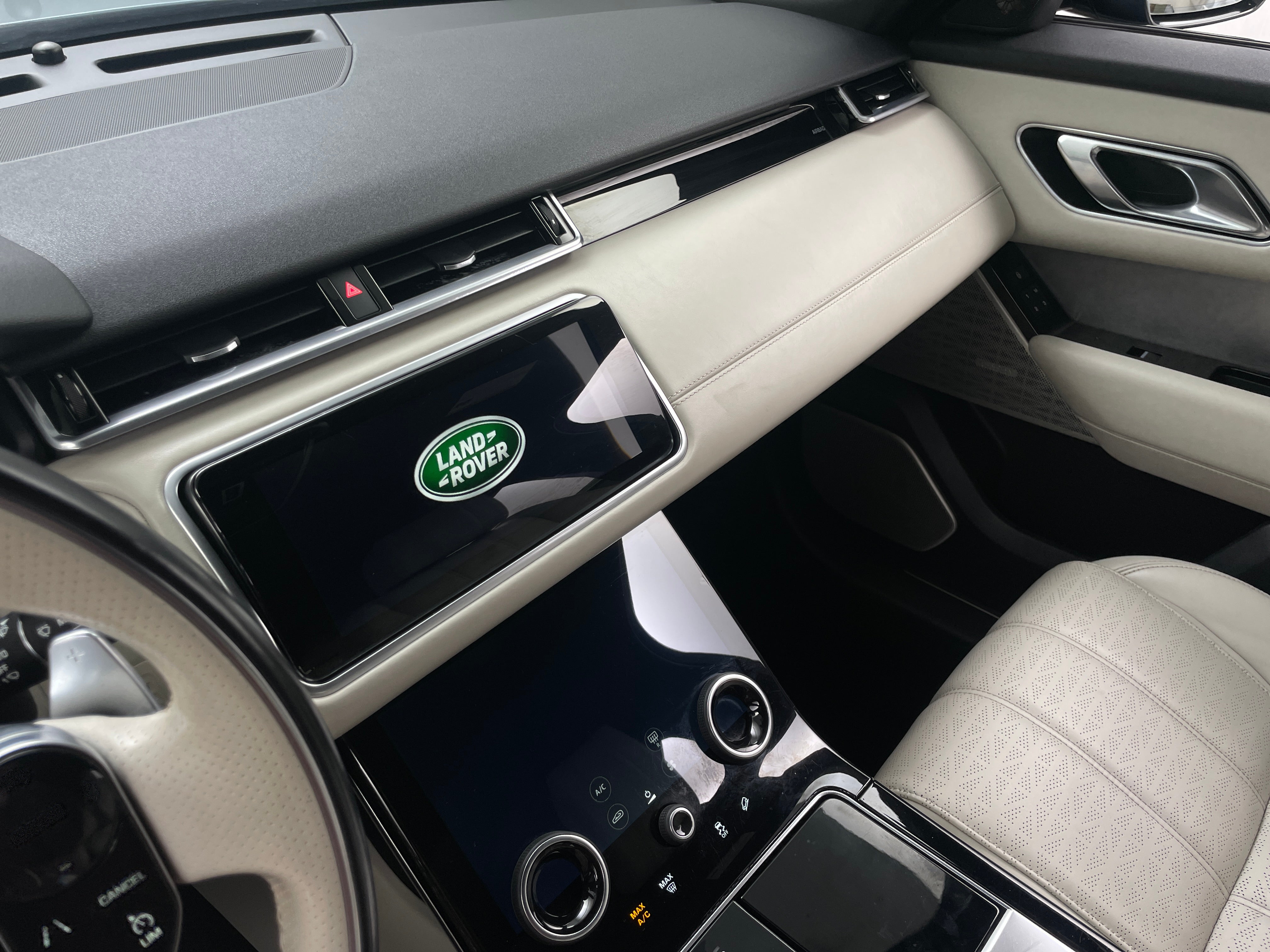 2018 Land Rover Range Rover Velar R-Dynamic HSE 3