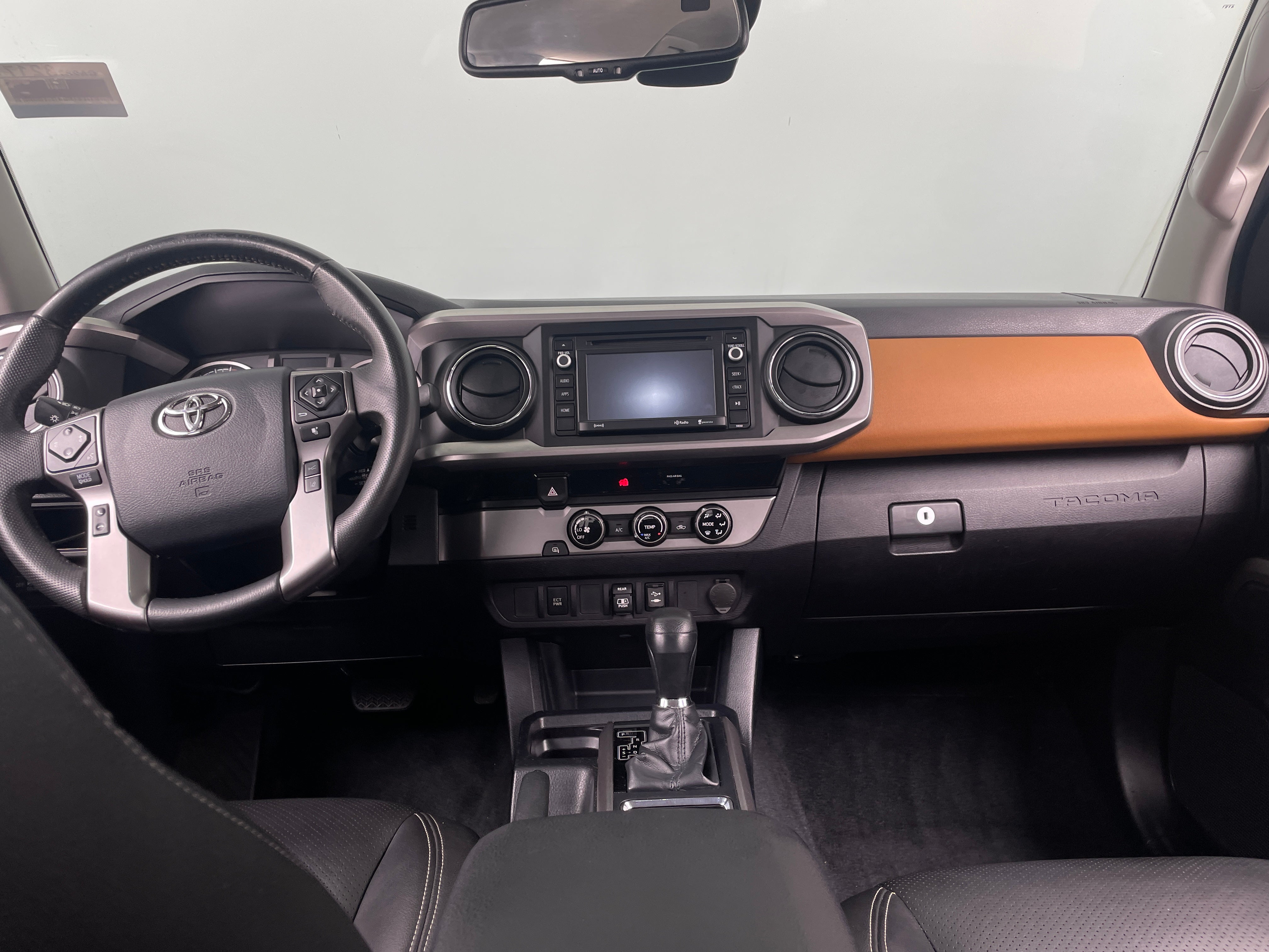 2018 Toyota Tacoma SR5 3