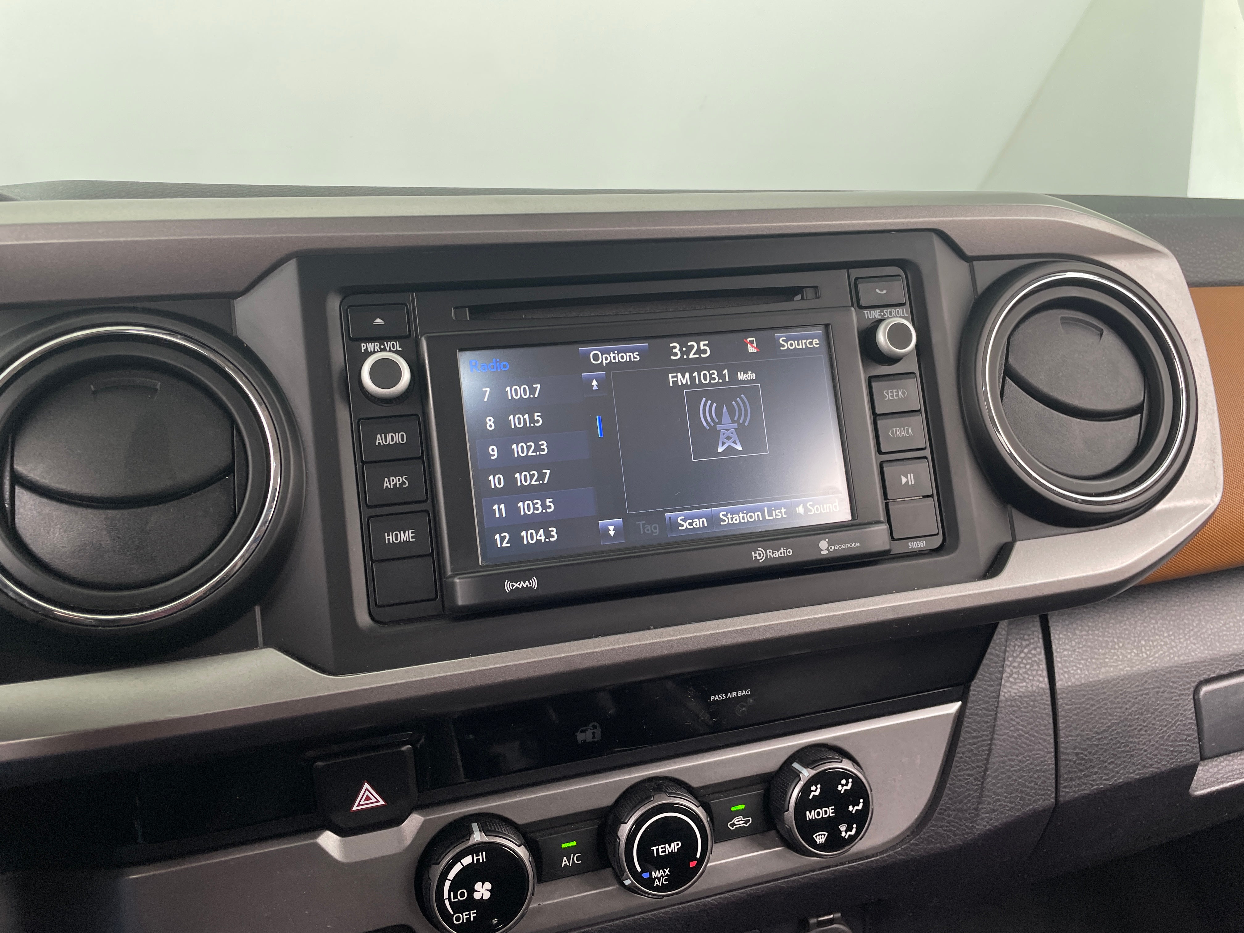 2018 Toyota Tacoma SR5 4