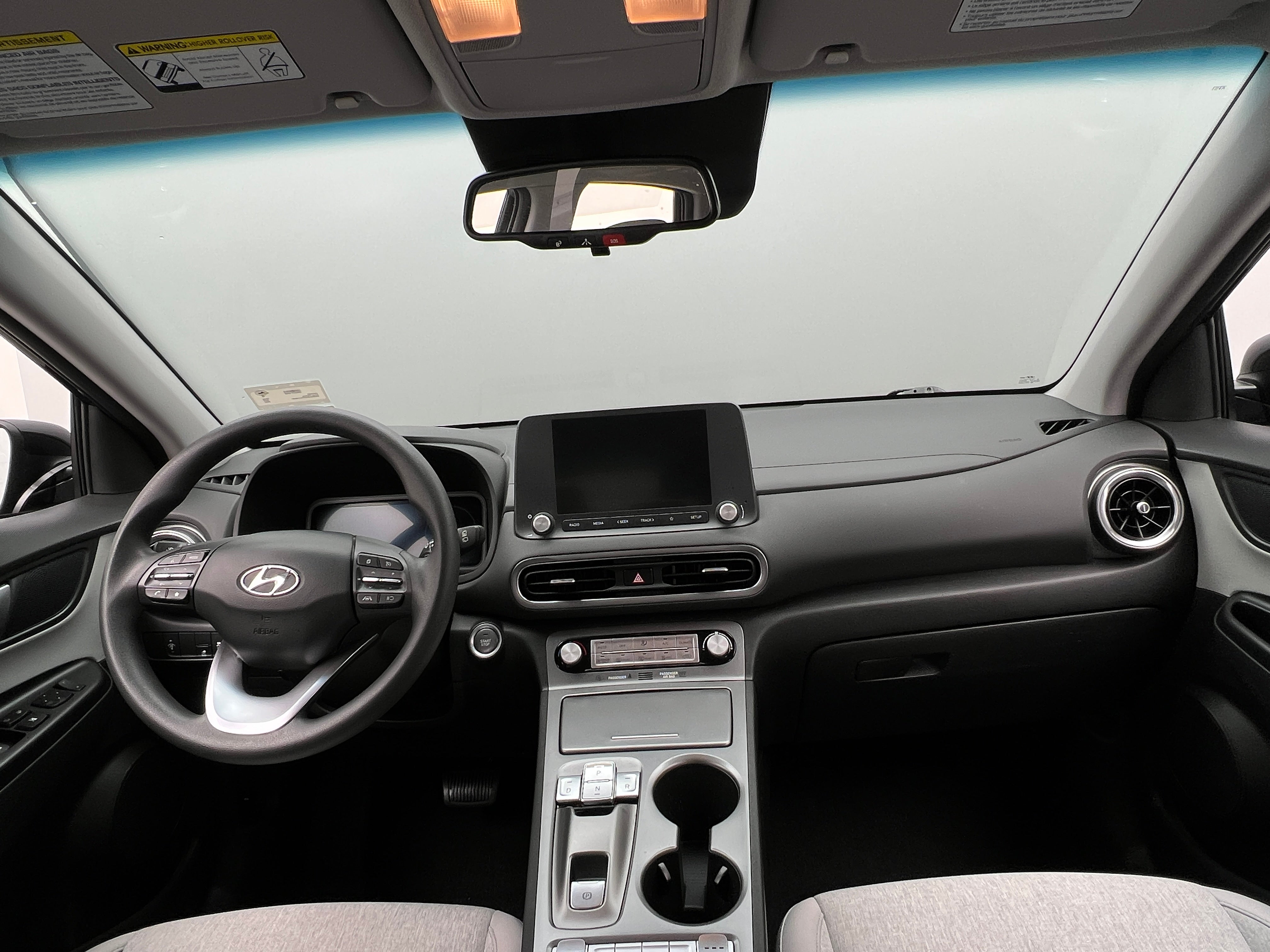 2023 Hyundai Kona SE 3