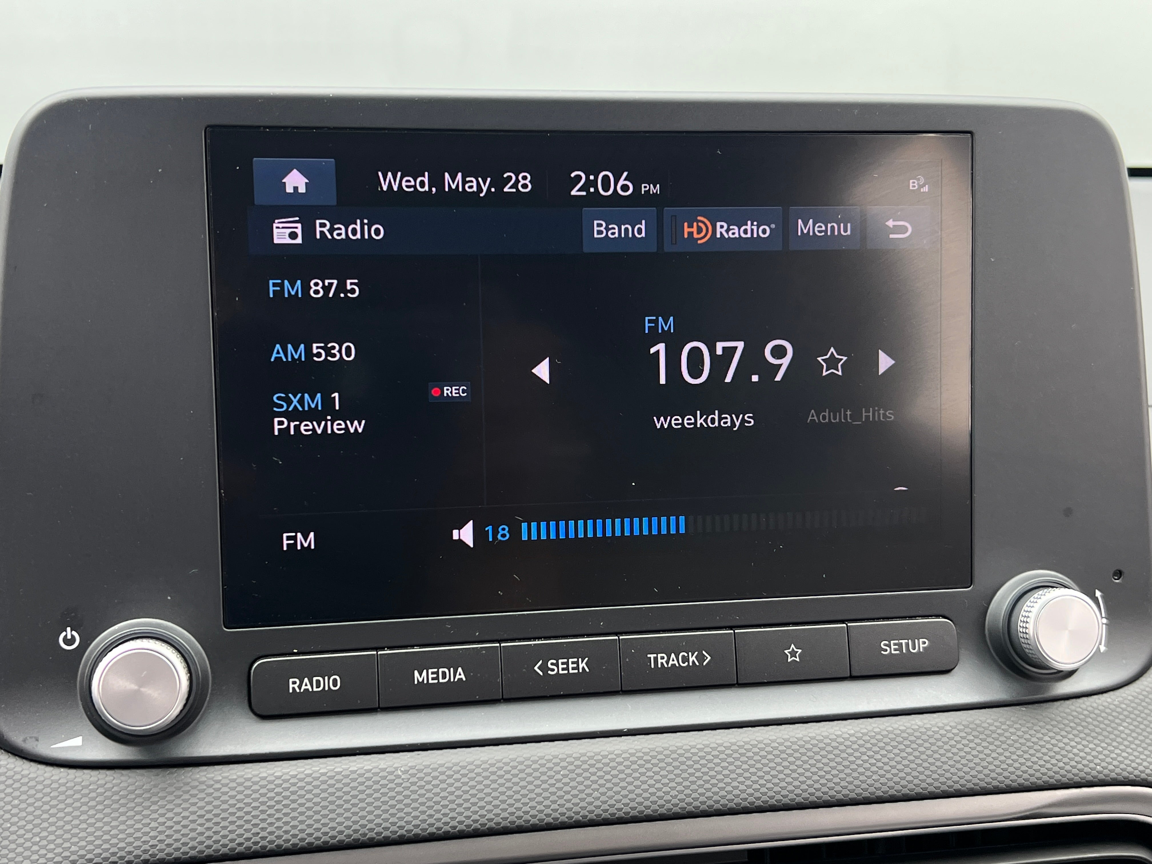 2023 Hyundai Kona SE 4