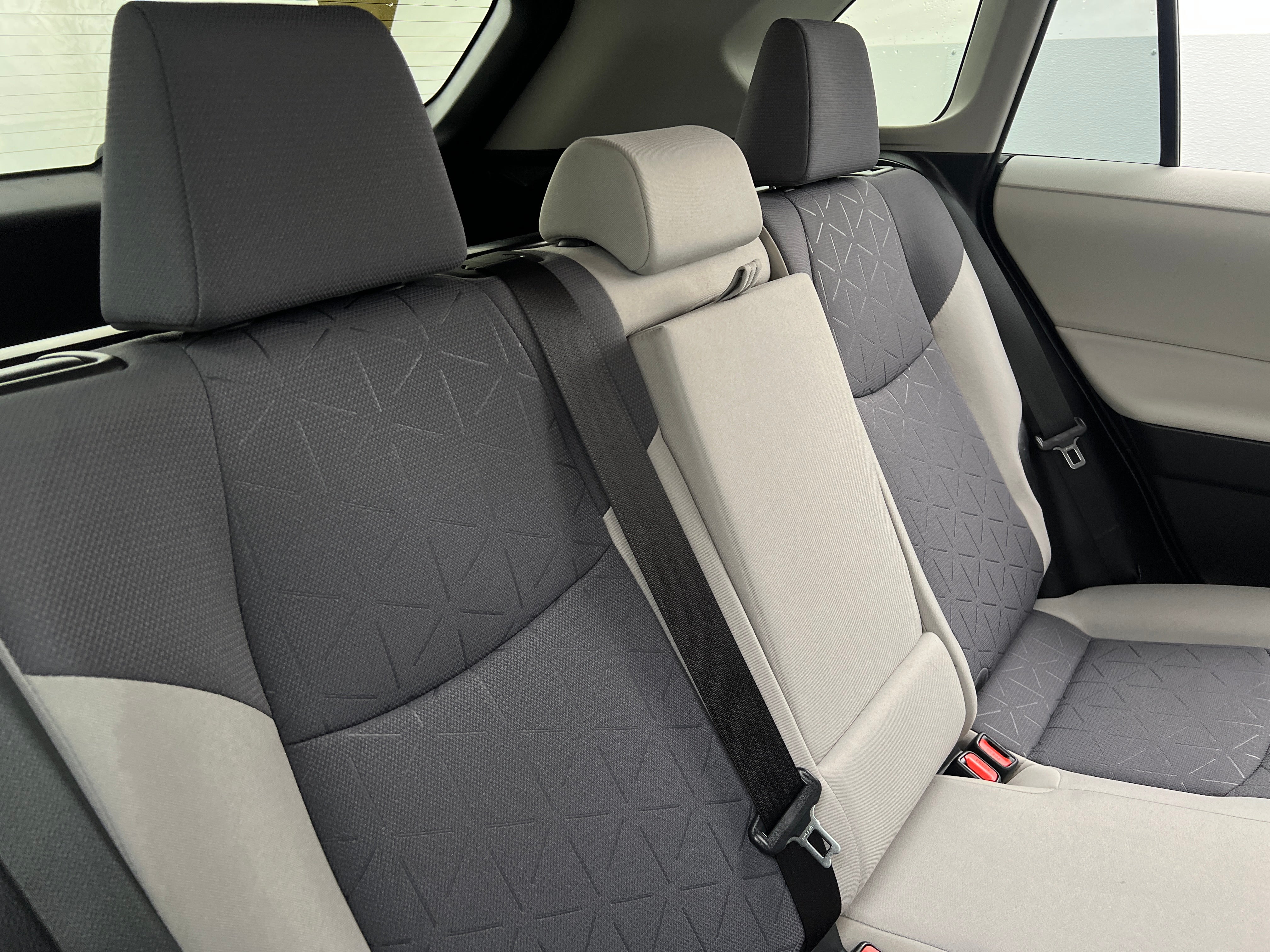 Thumbnail: 2021 Toyota RAV4 - 6