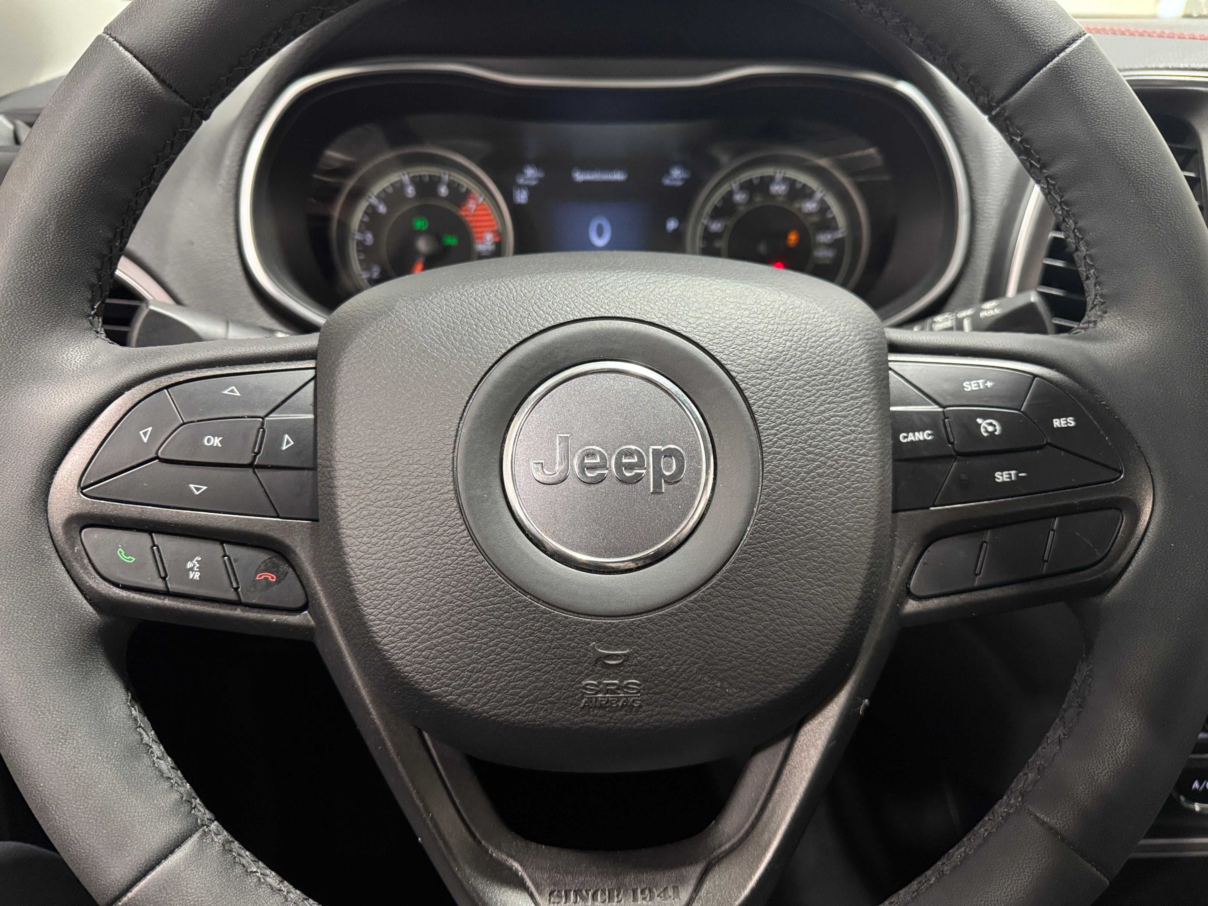 2022 Jeep Cherokee Trailhawk 5
