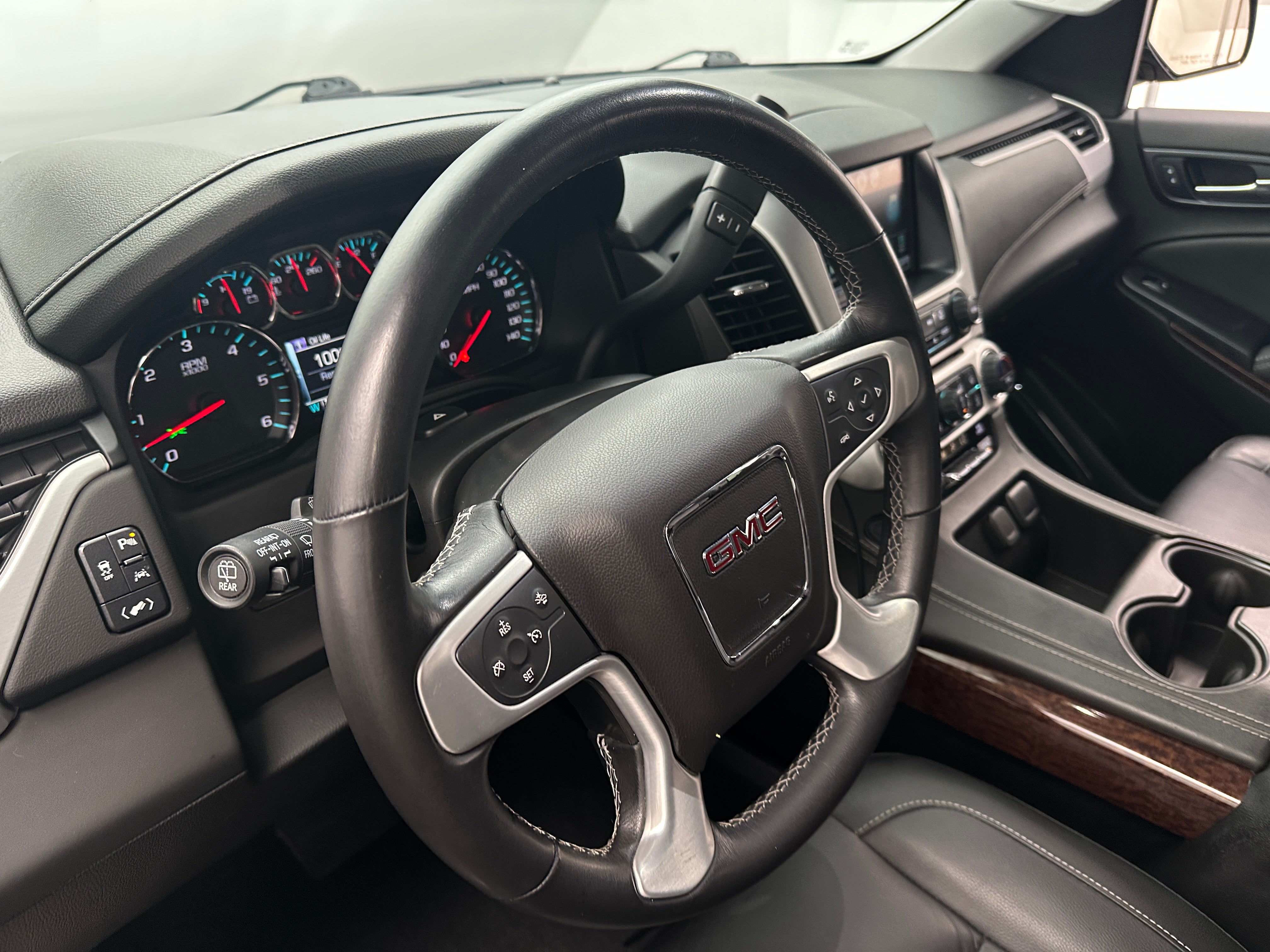 2020 GMC Yukon SLT 4