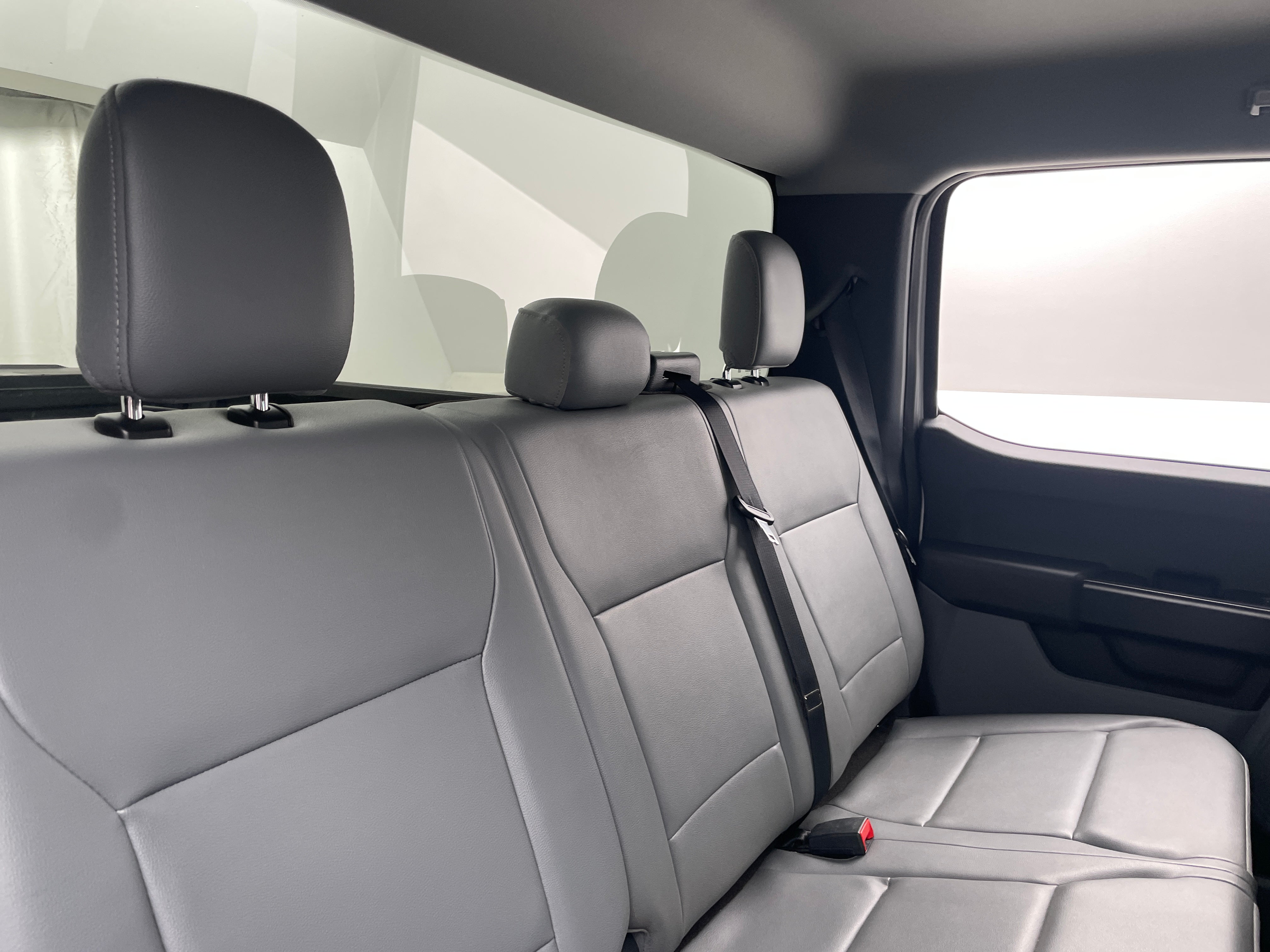 2022 Ford F-150 Lightning Pro 6