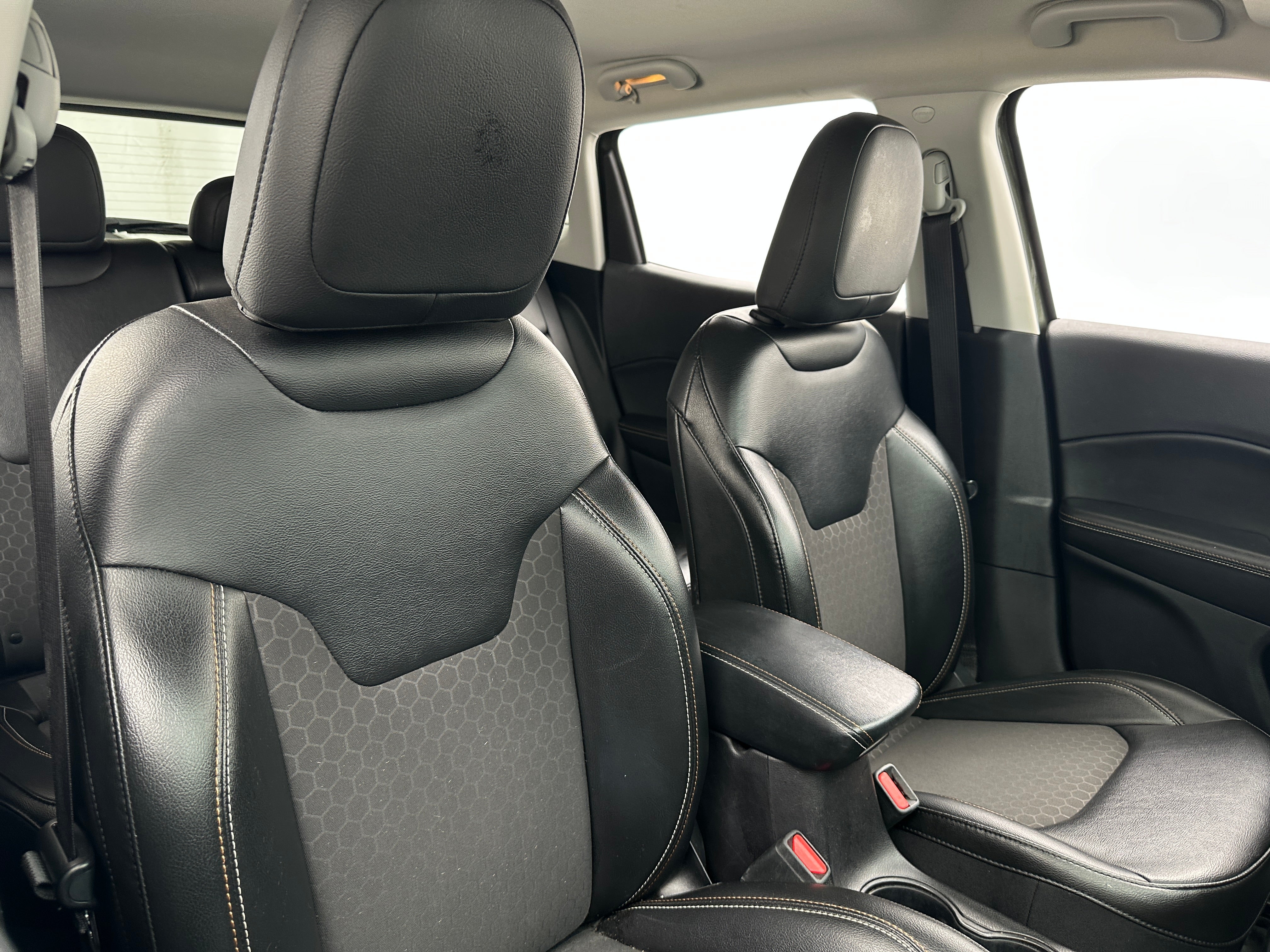 2020 Jeep Compass Latitude 2
