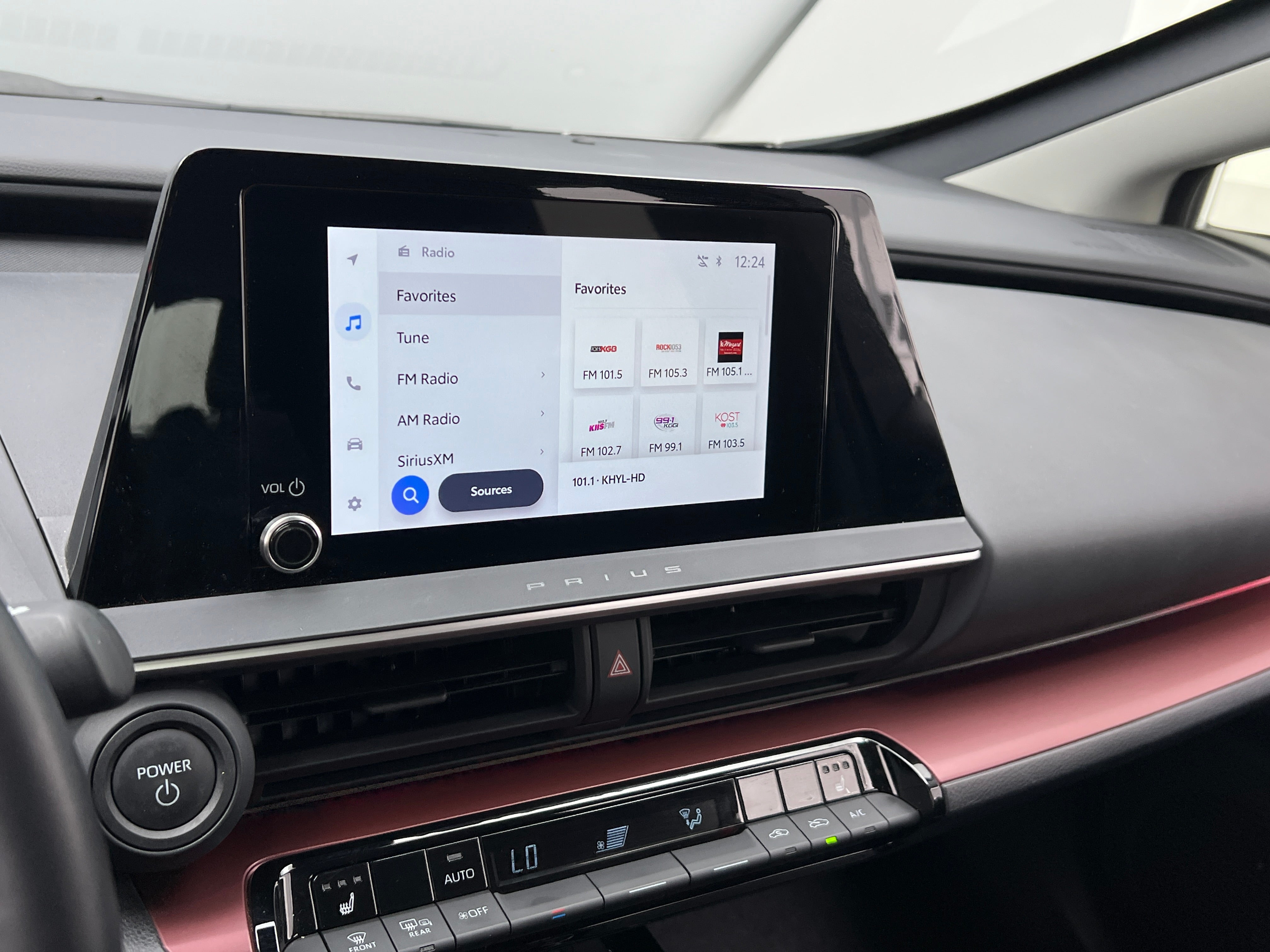 2023 Toyota Prius Prime XSE 3