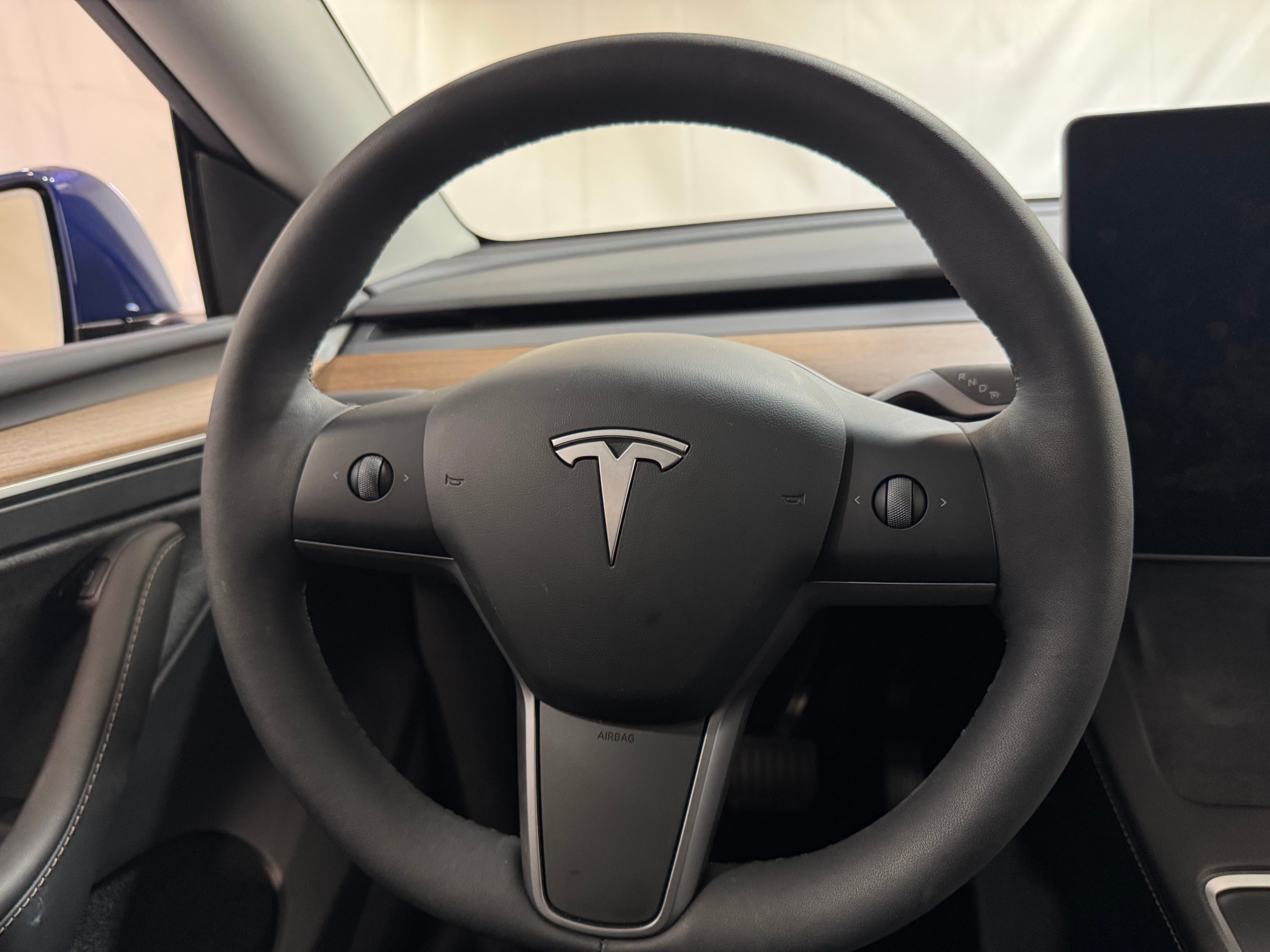 2024 Tesla Model Y Standard Range 4