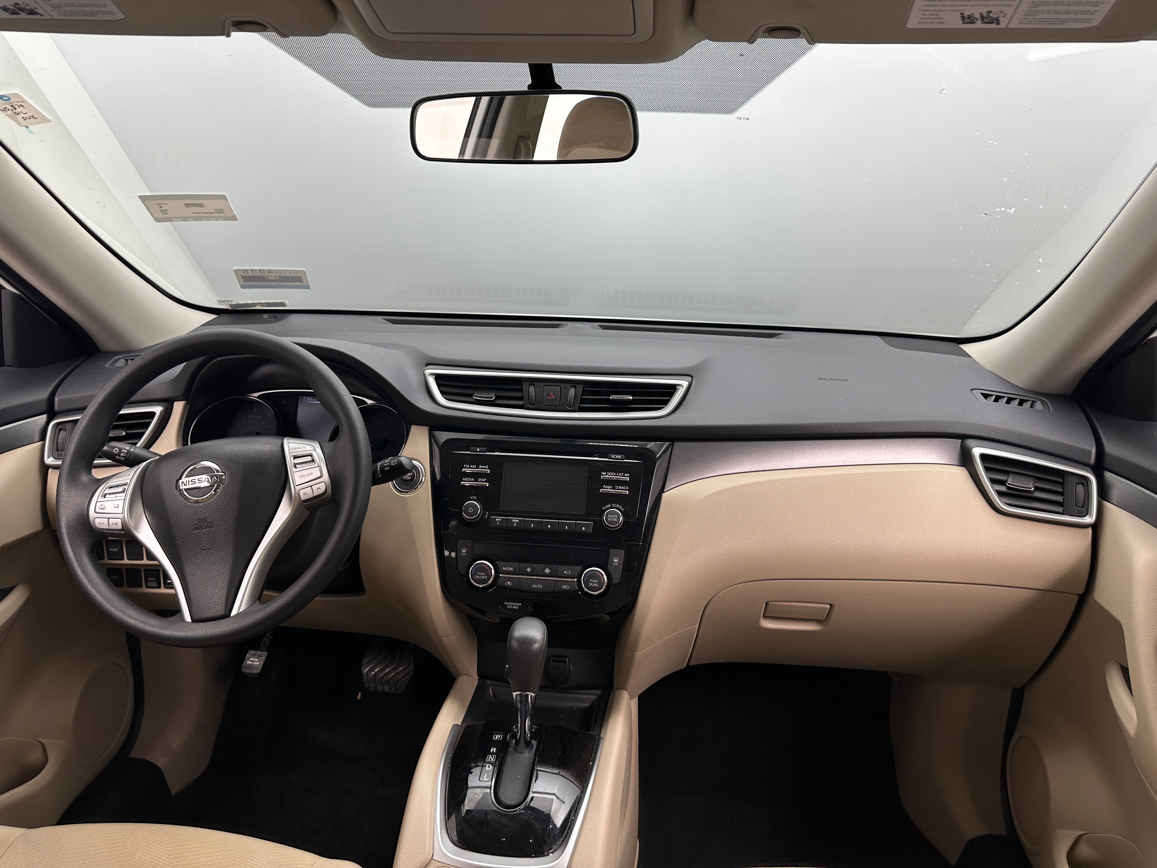 2016 Nissan Rogue SV 3