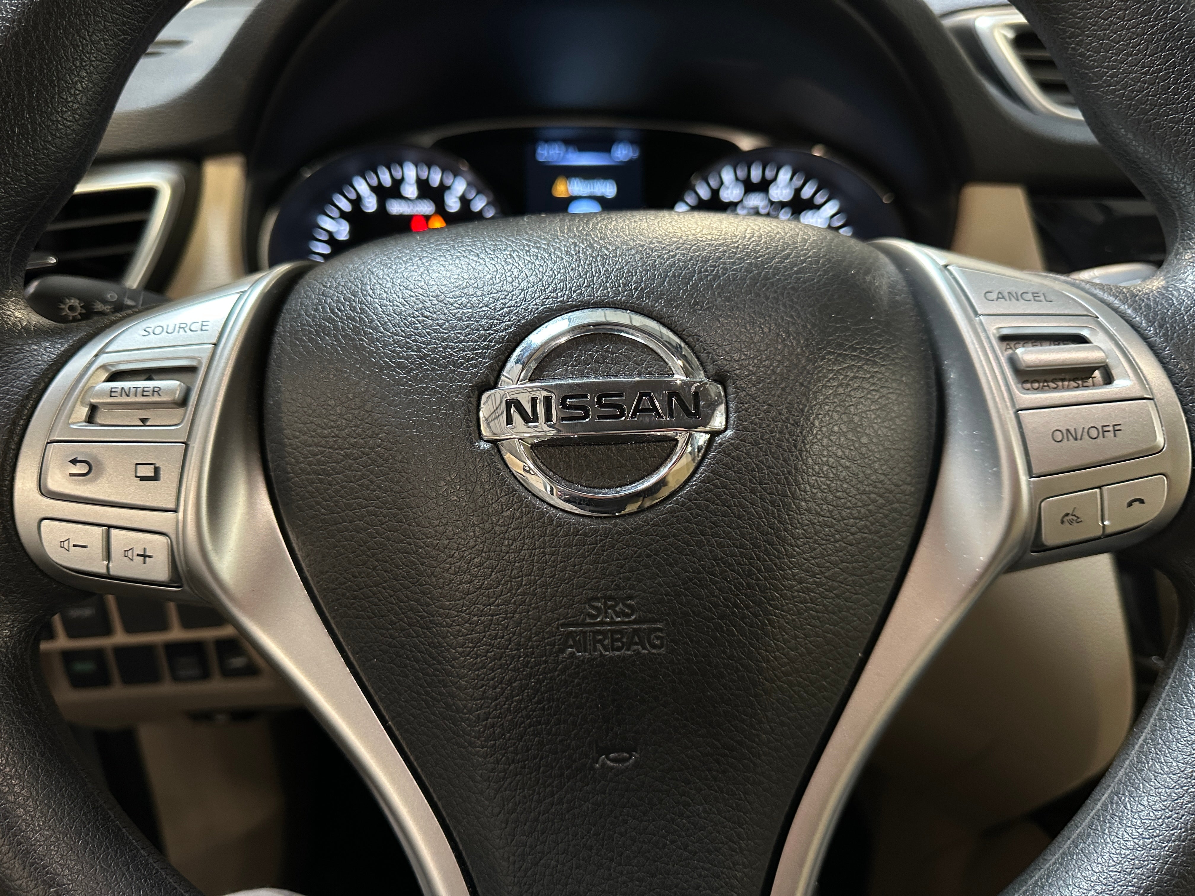 2016 Nissan Rogue SV 5