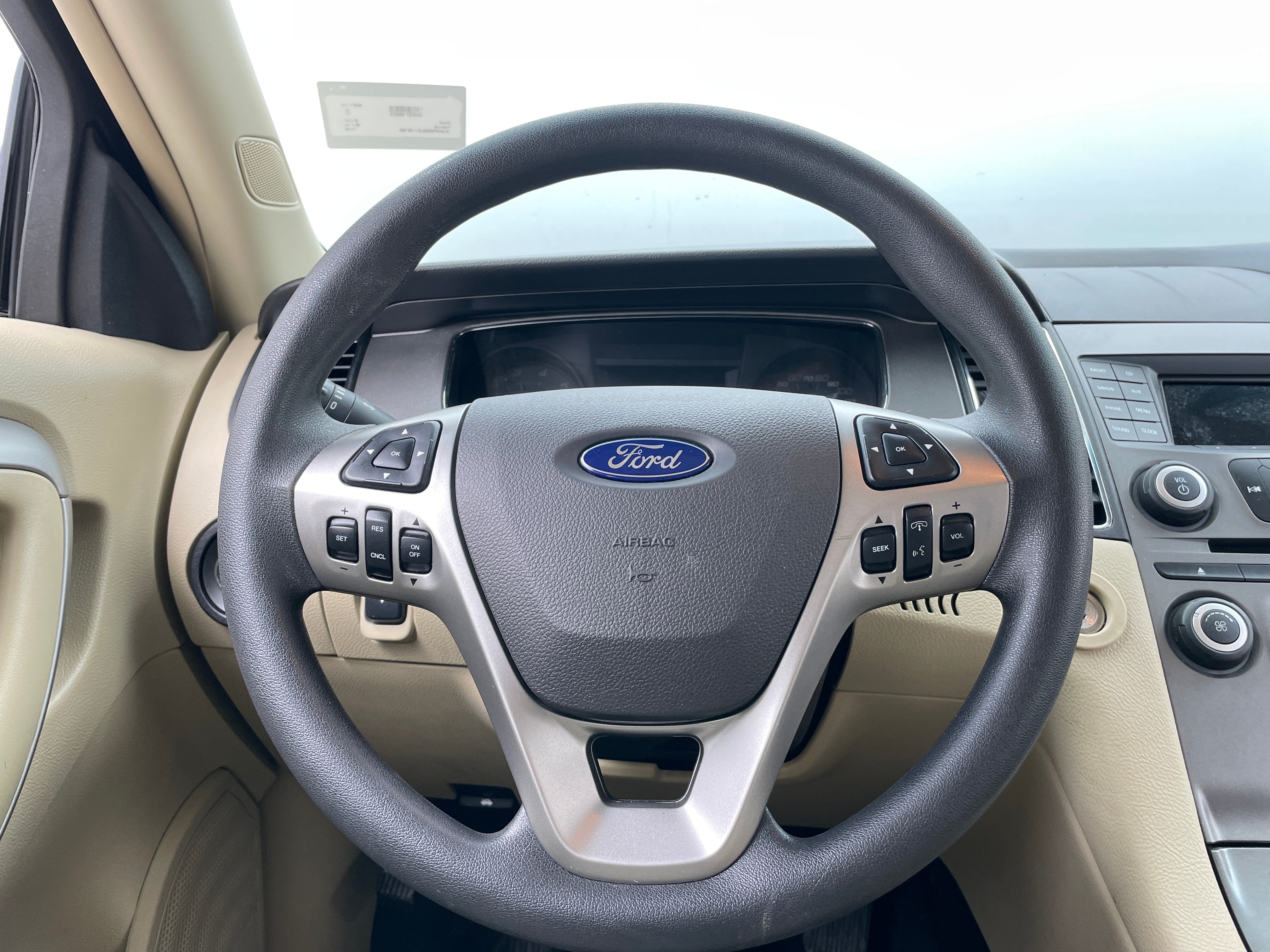 2018 Ford Taurus SE 5