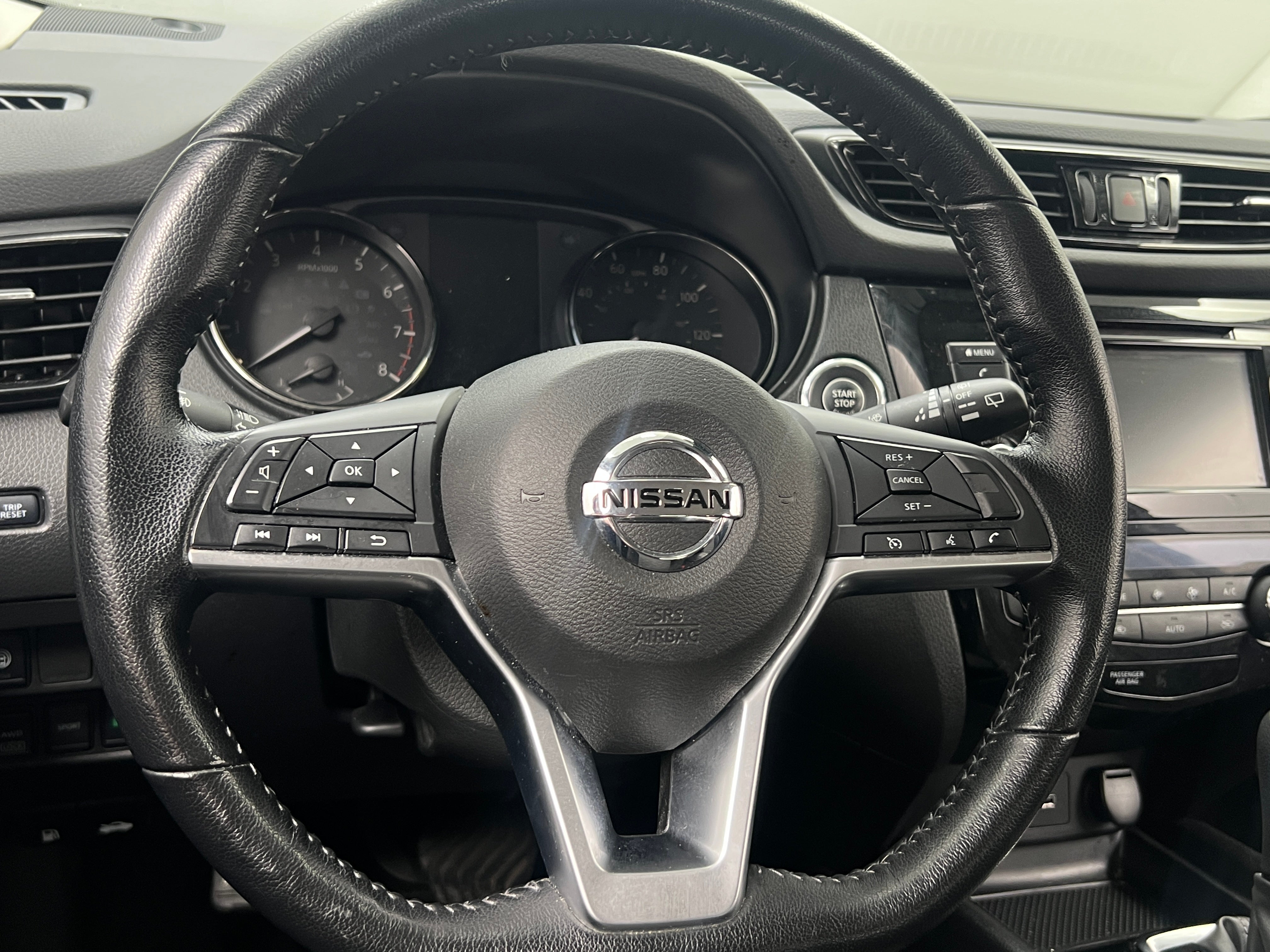 2022 Nissan Rogue Sport SV 5