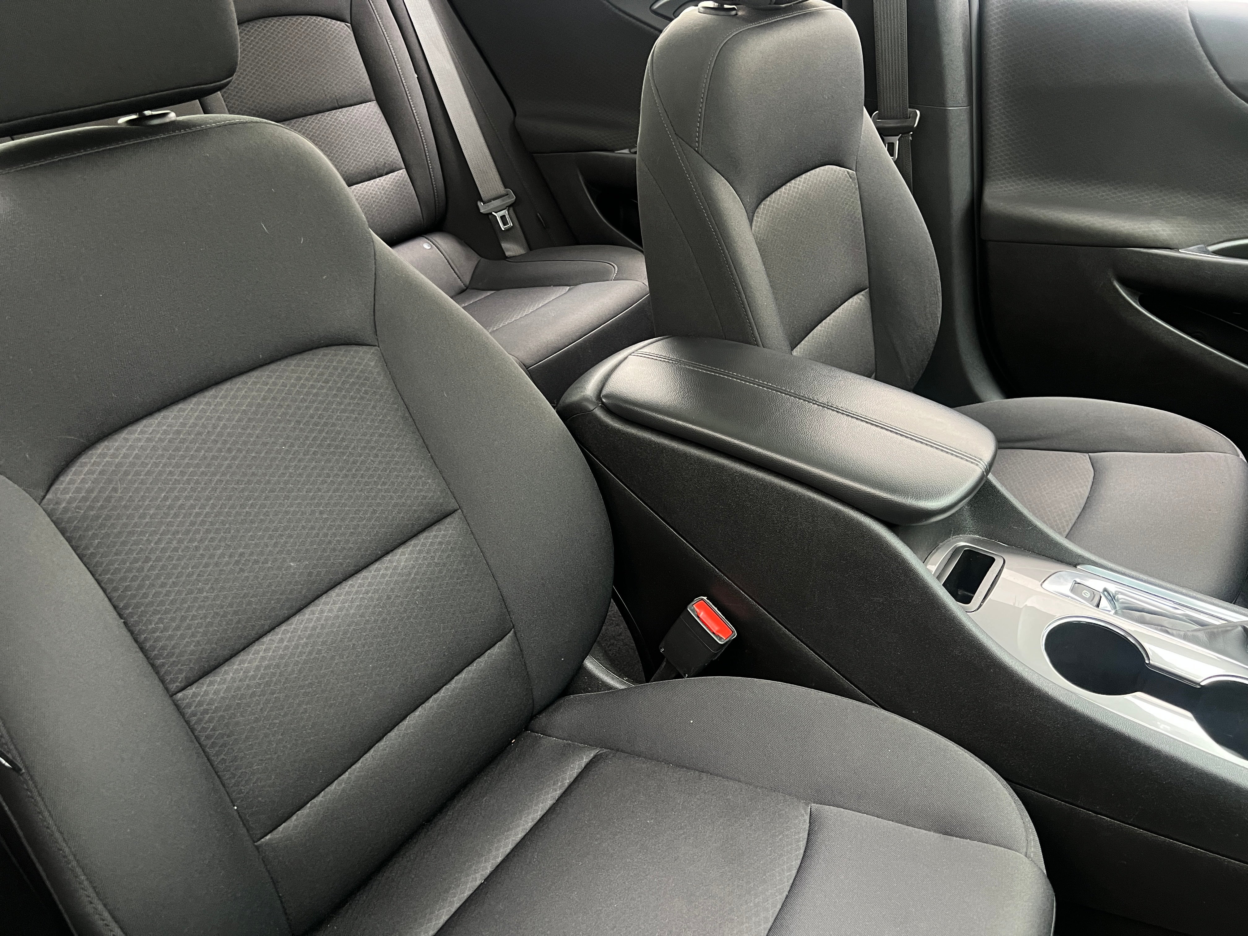 2022 Chevrolet Malibu LT 2