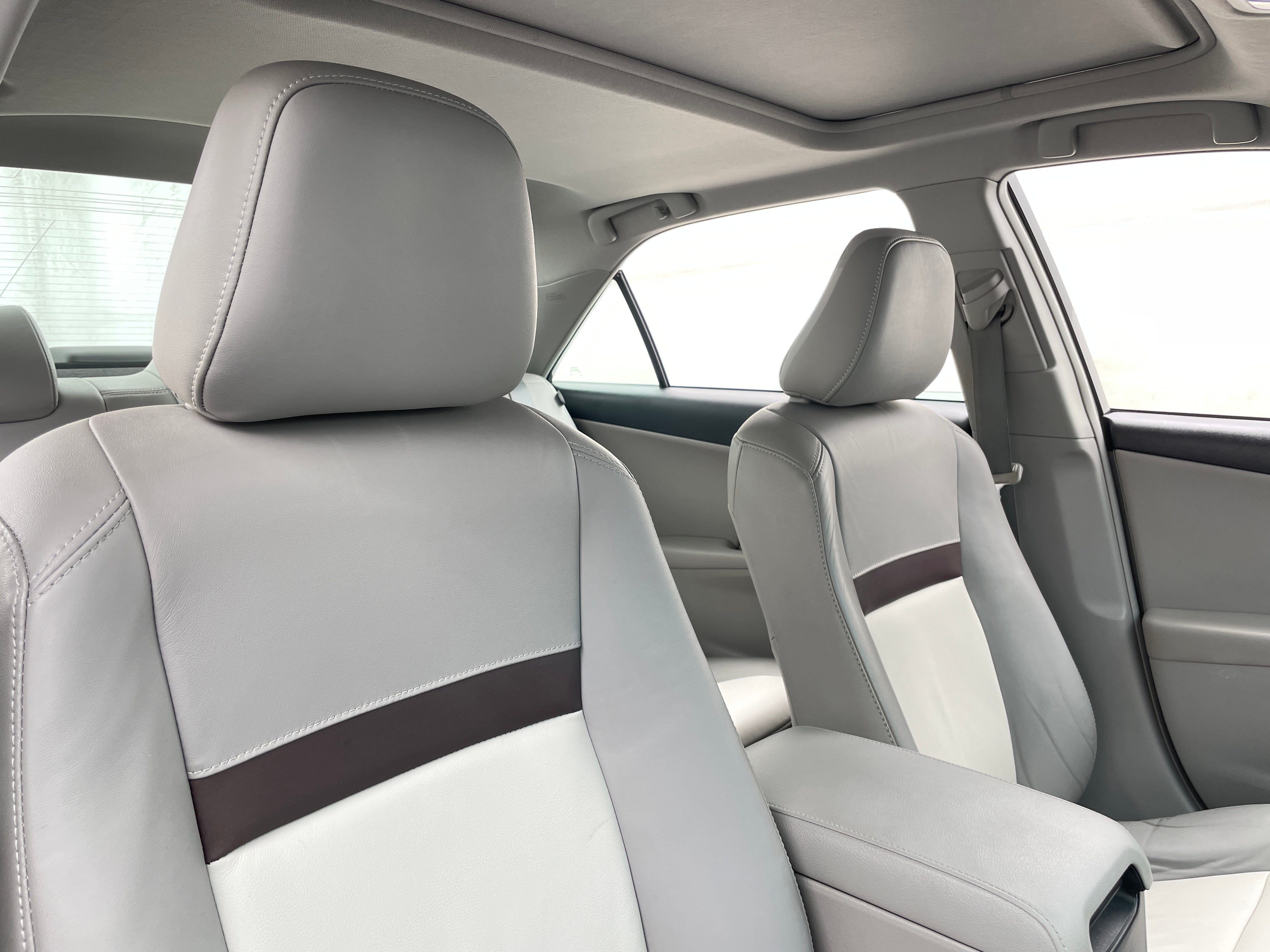 2012 Toyota Camry XLE 2