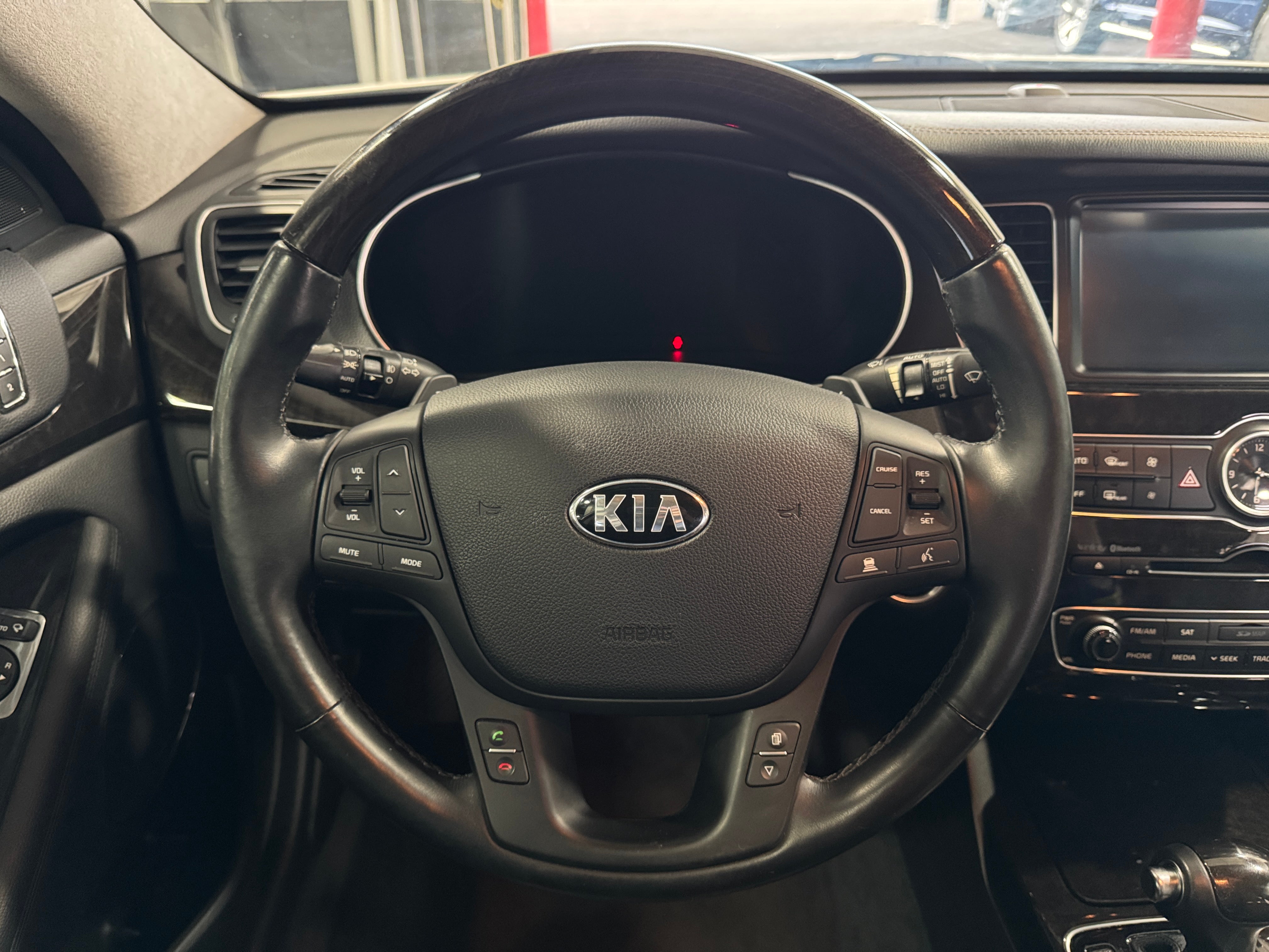 2014 Kia Cadenza Limited 4
