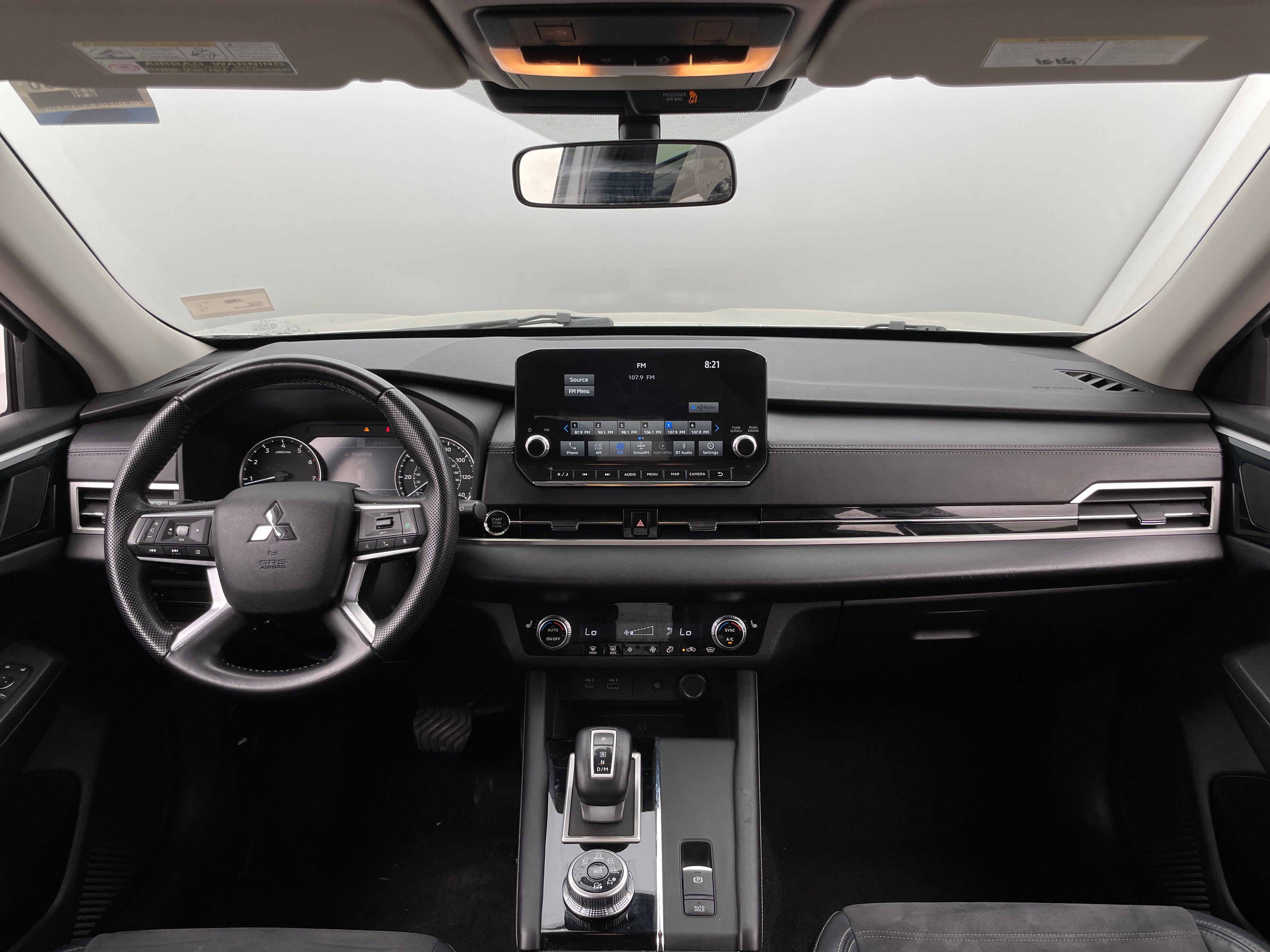 2022 Mitsubishi Outlander SE 3