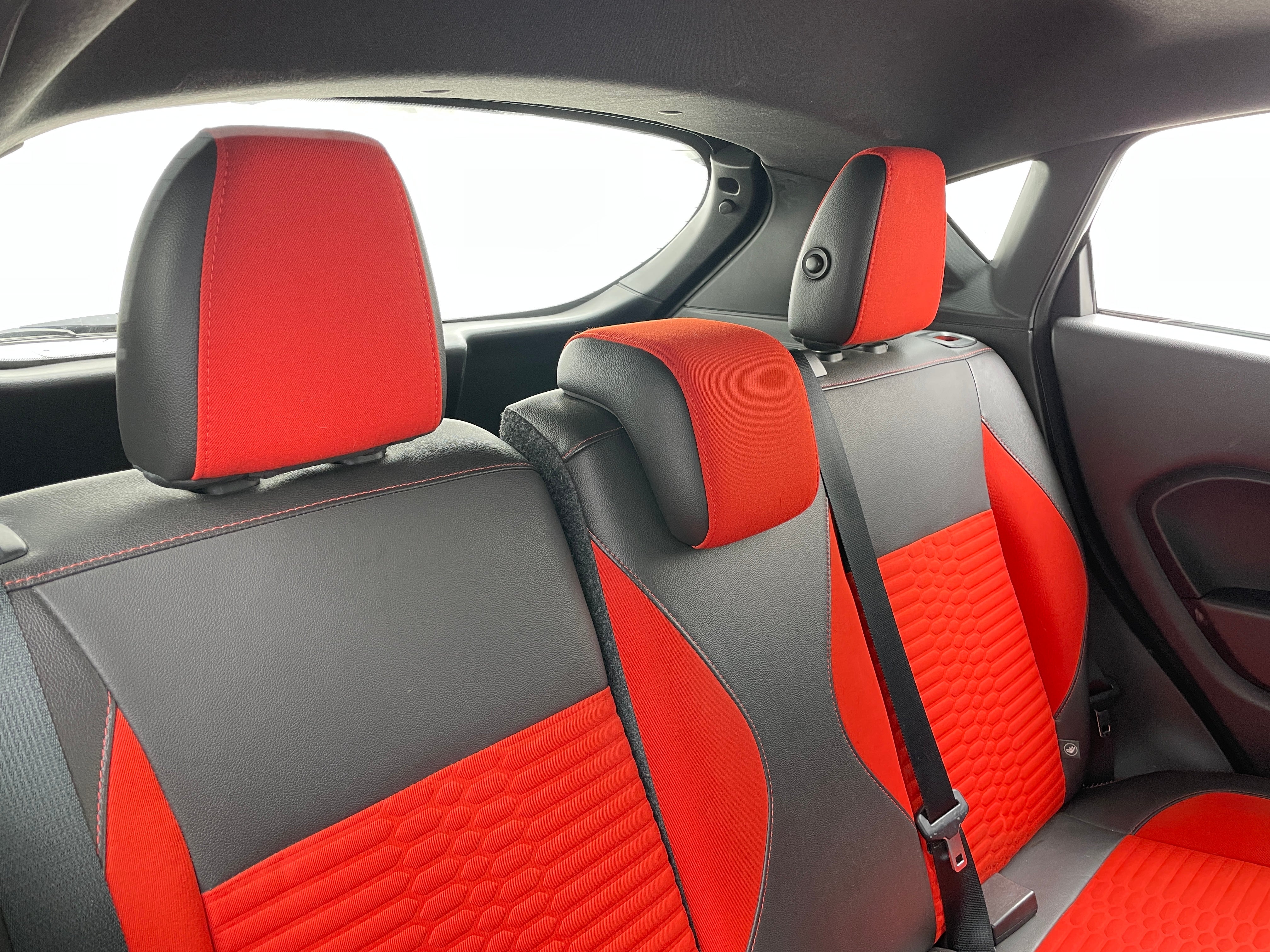 2014 Ford Fiesta ST 6