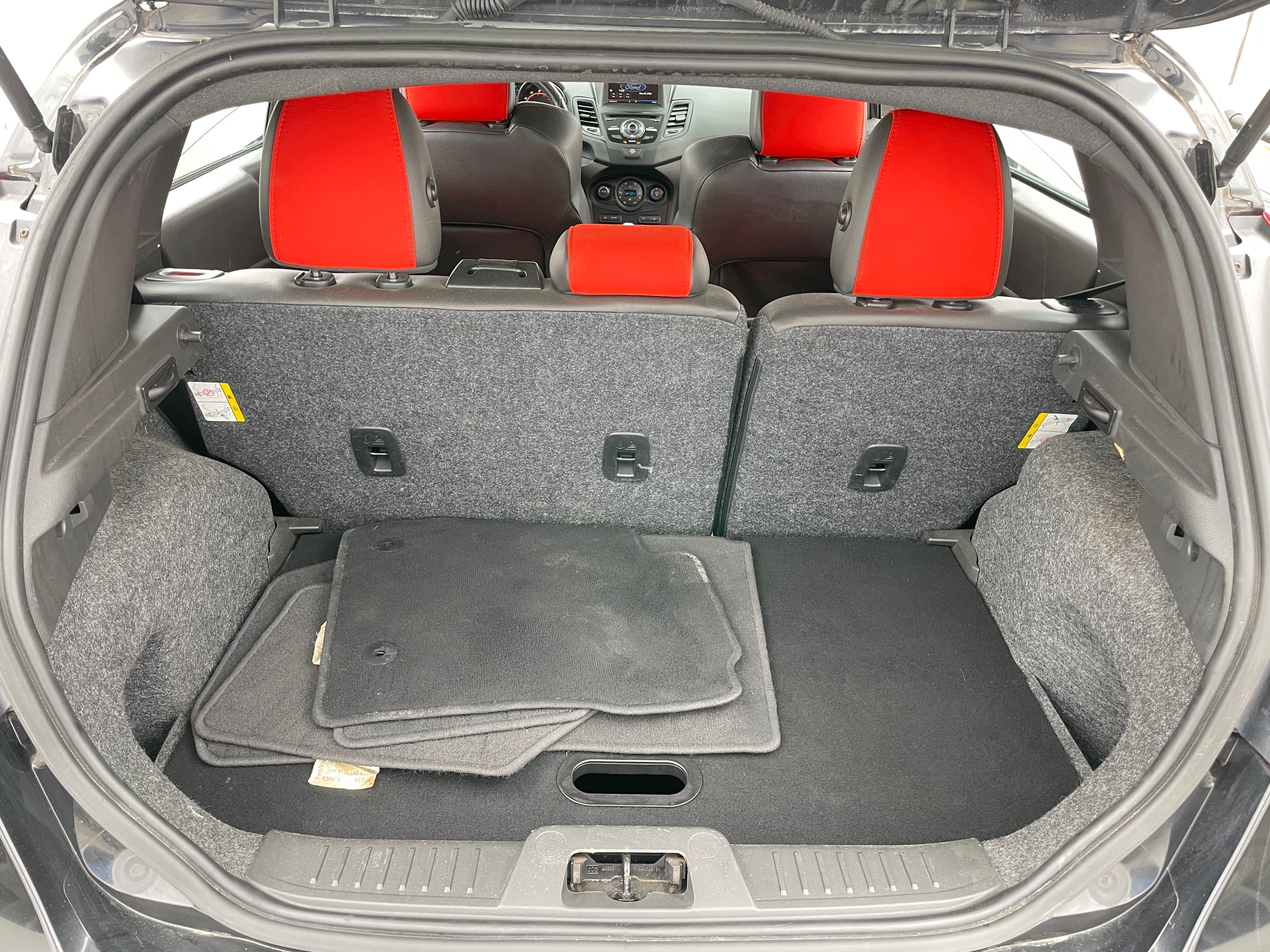 2014 Ford Fiesta ST 7
