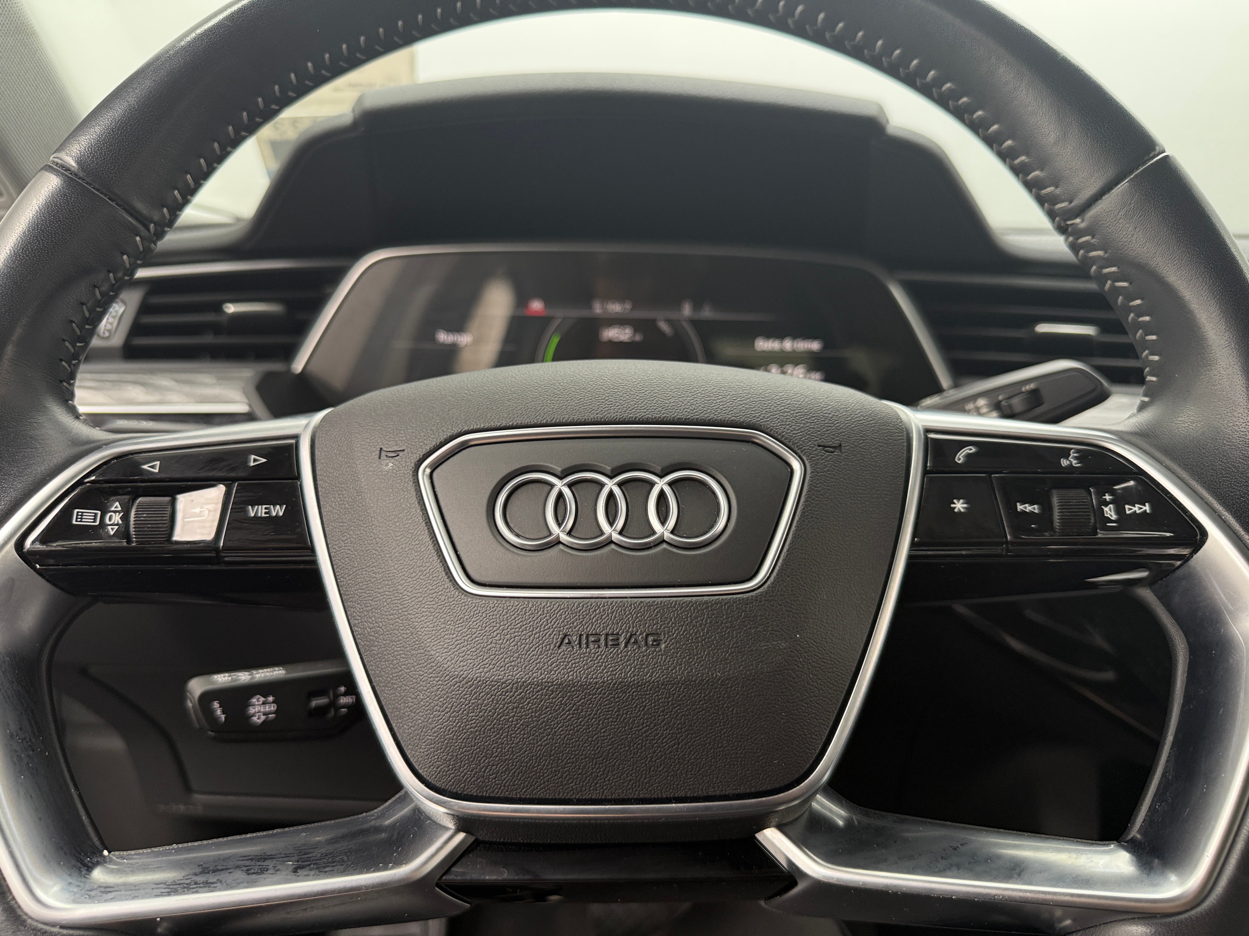 2021 Audi e-tron S Premium Plus 4
