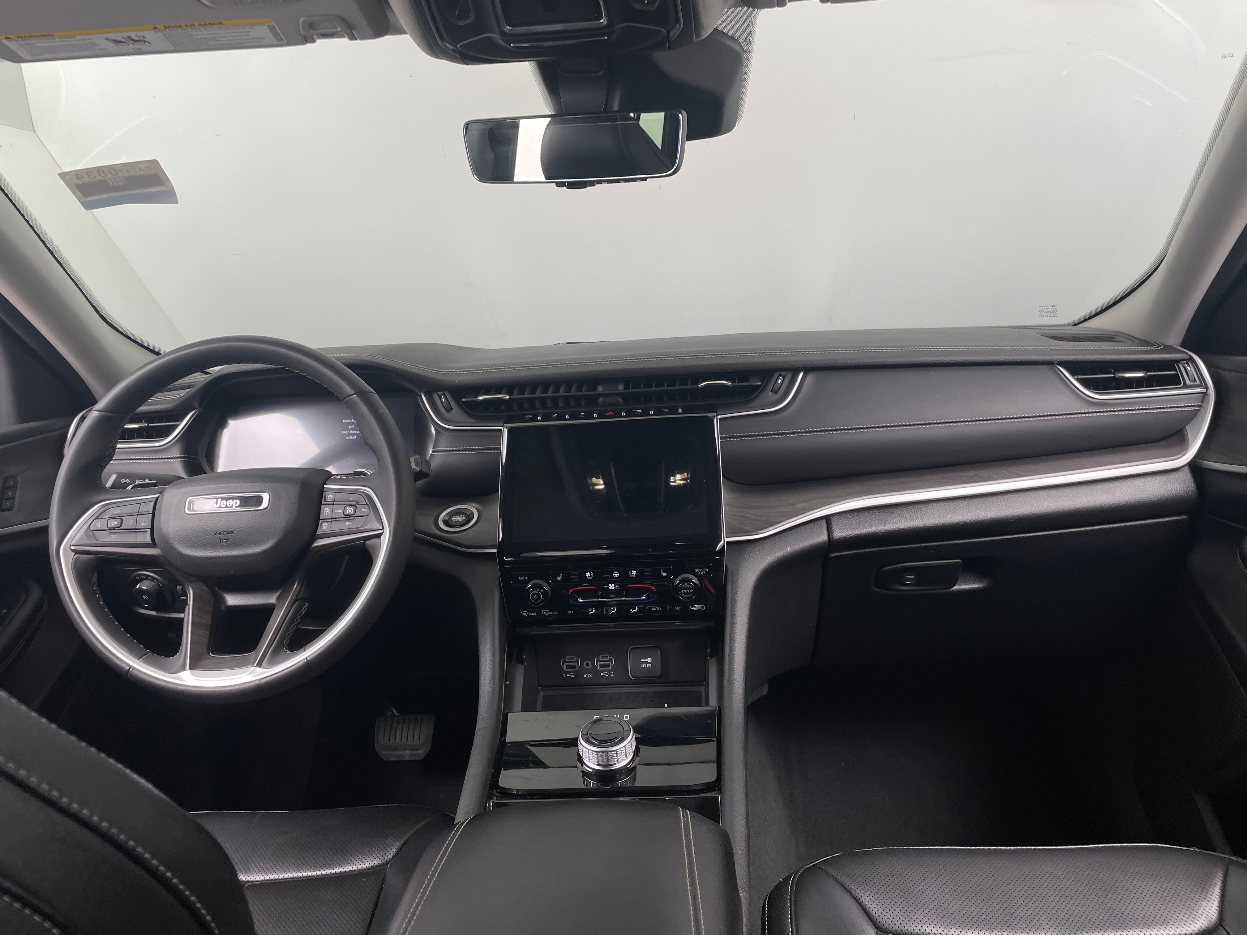 2023 Jeep Grand Cherokee L Limited Edition 2