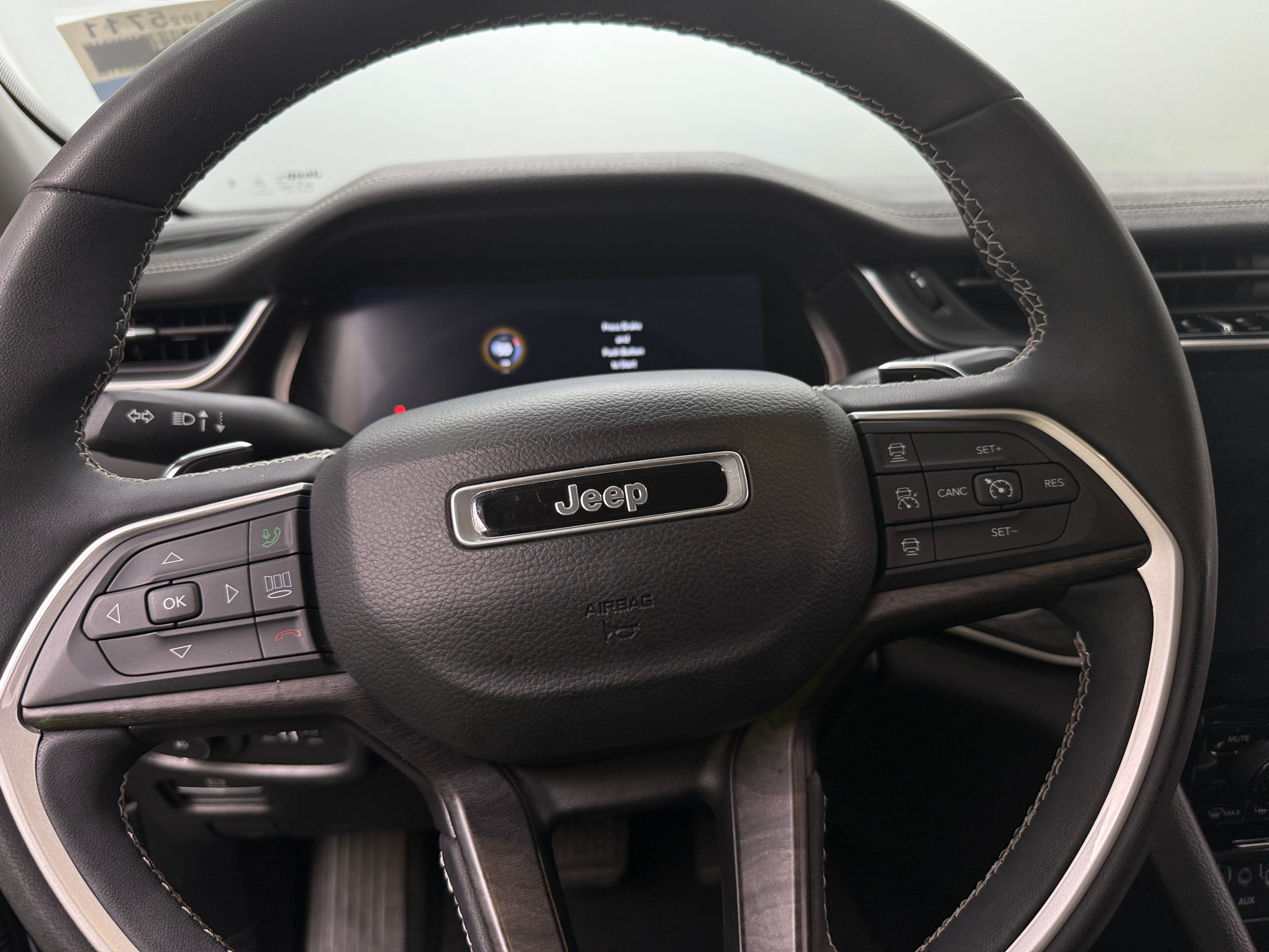2023 Jeep Grand Cherokee Limited Edition 4