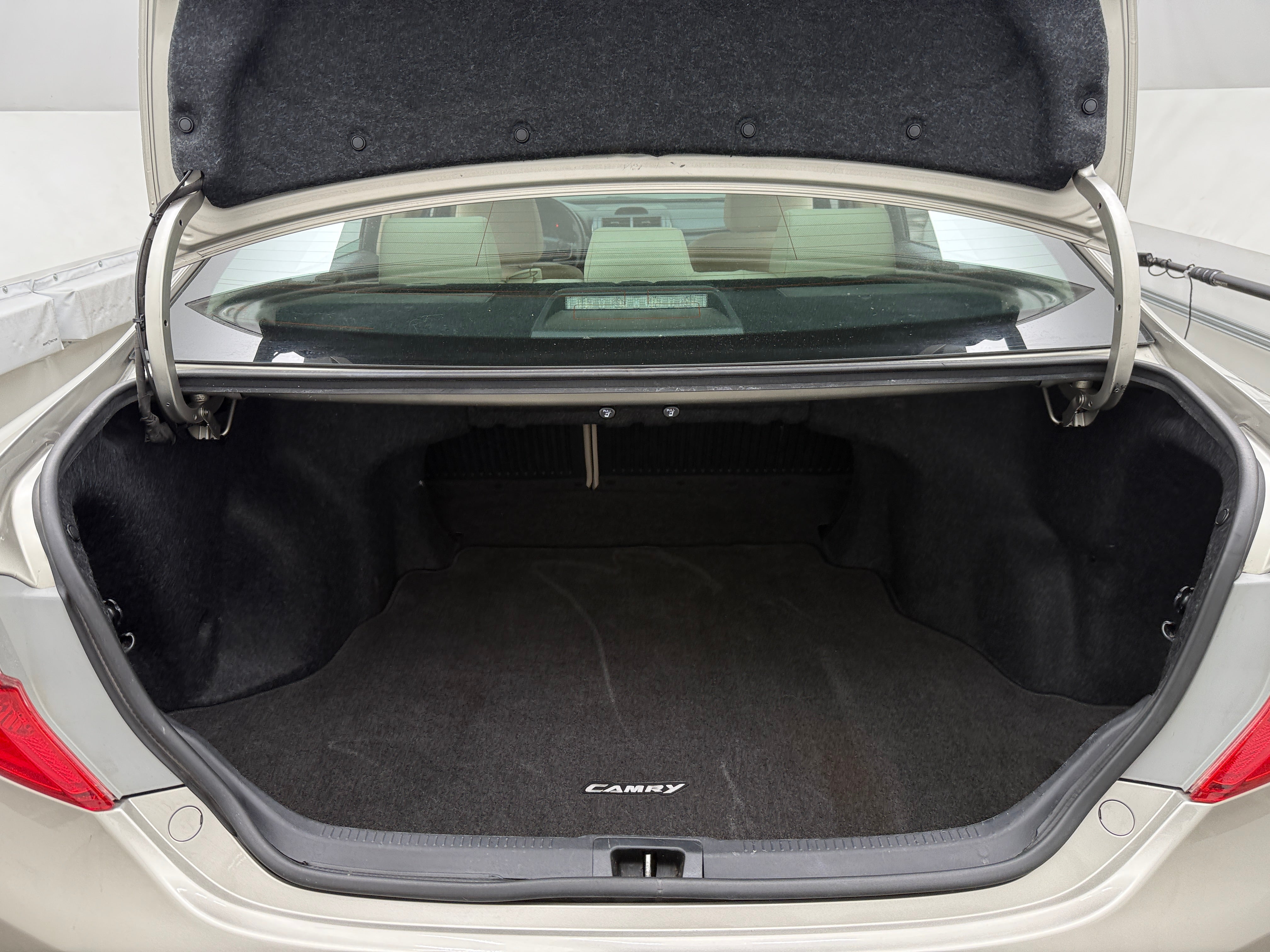 2014 Toyota Camry LE 7