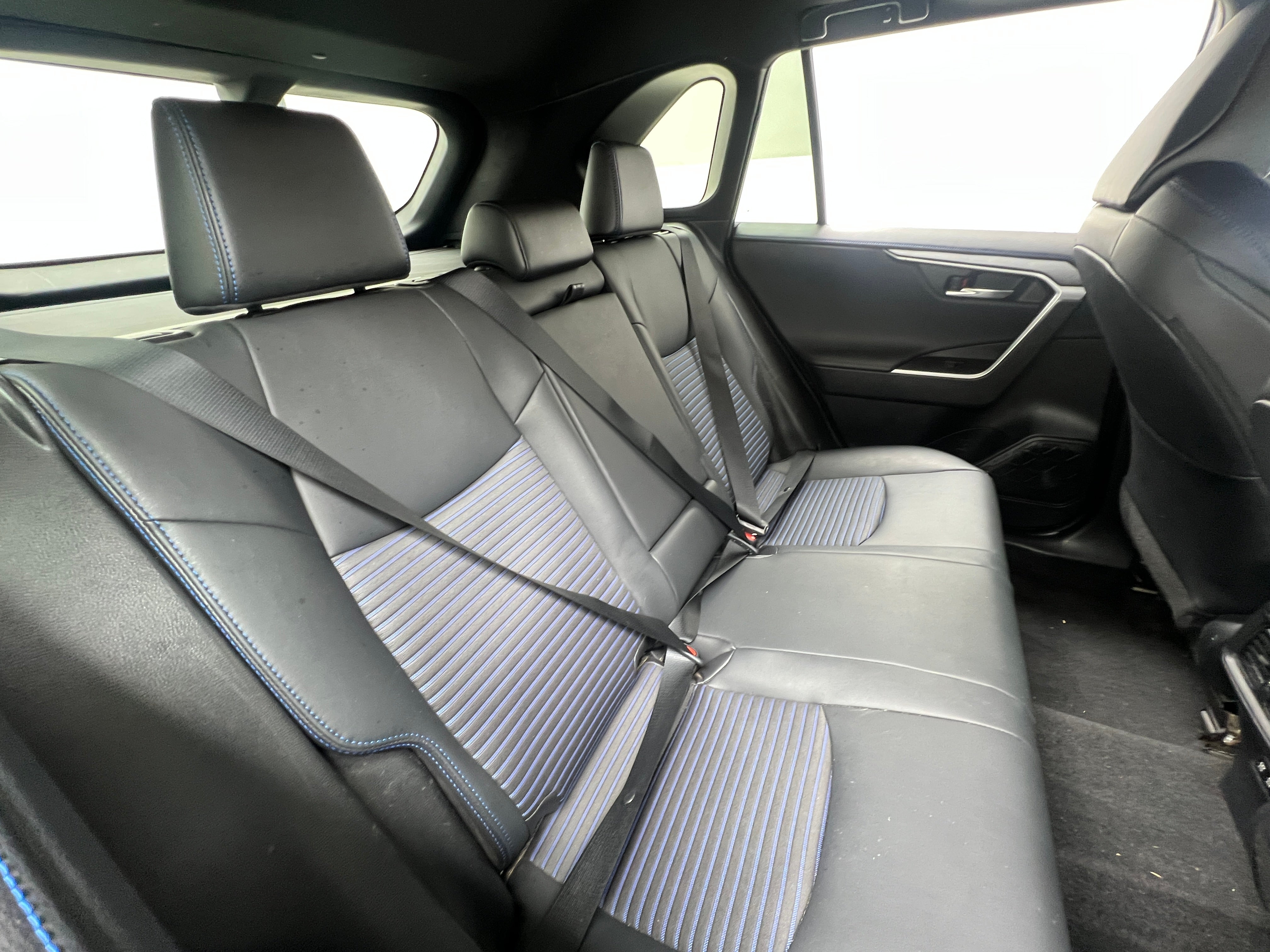 2021 Toyota RAV4 XSE 6