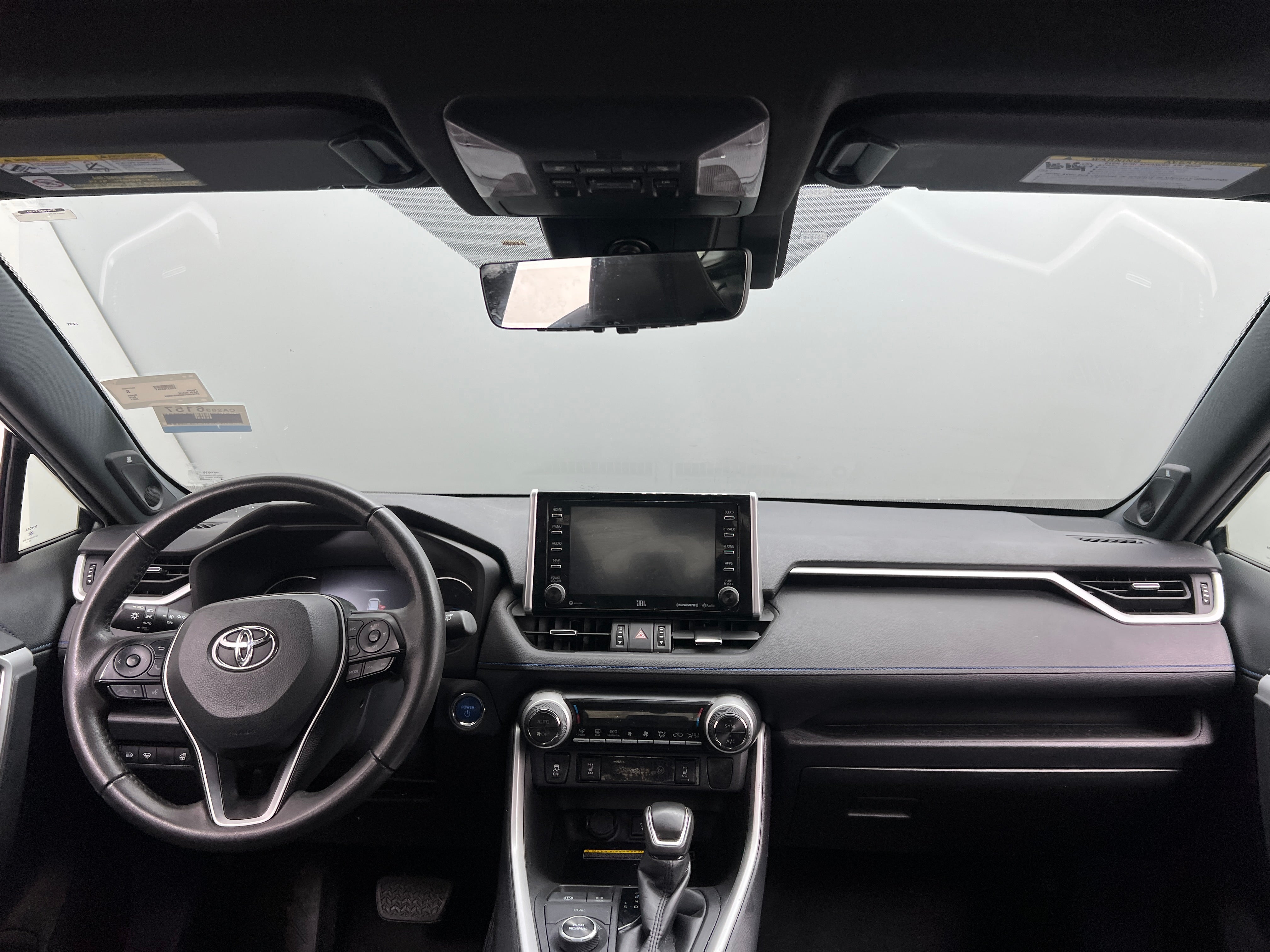 2021 Toyota RAV4 XSE 3