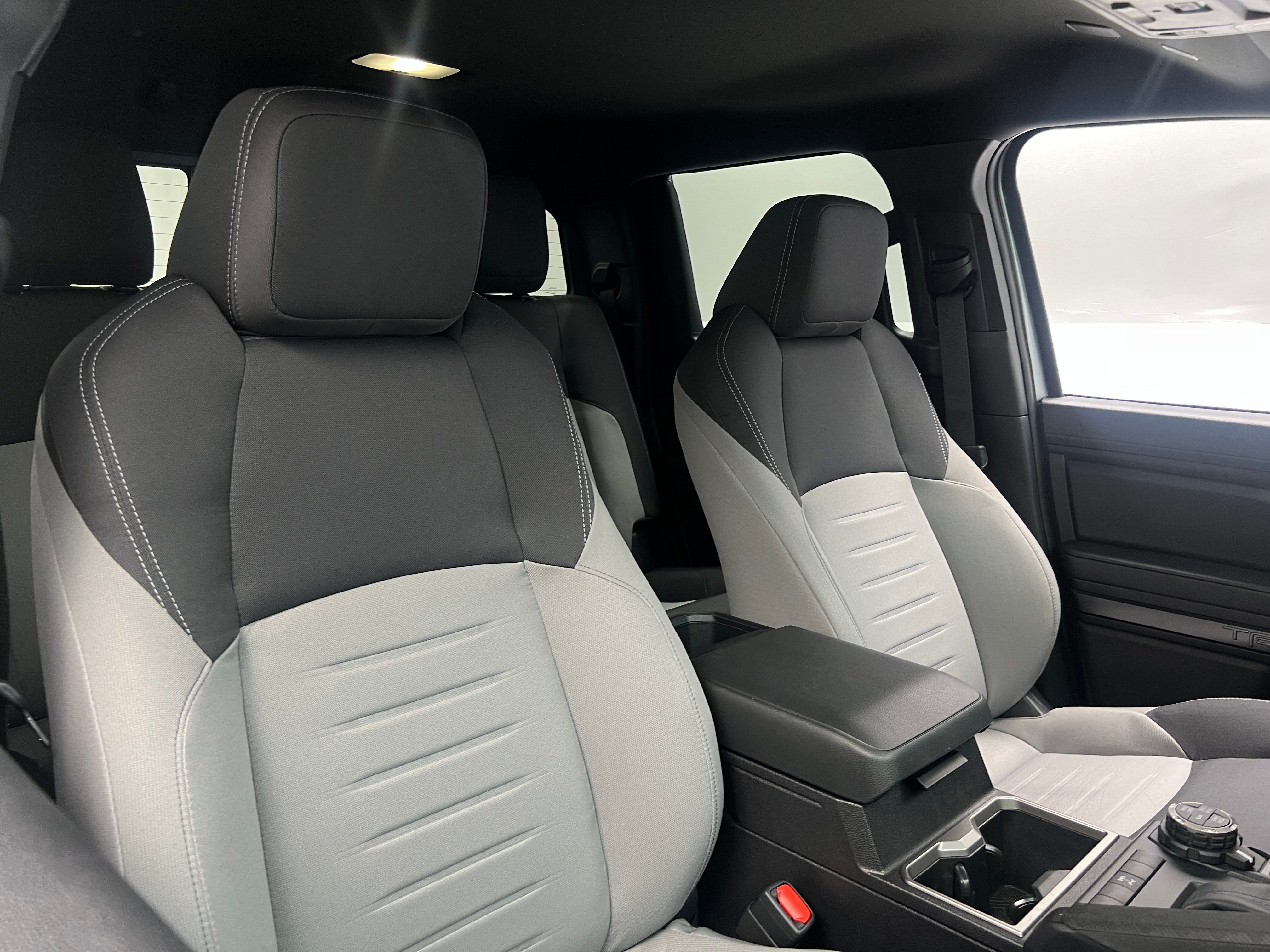 2025 Toyota Tacoma TRD Off-Road 2
