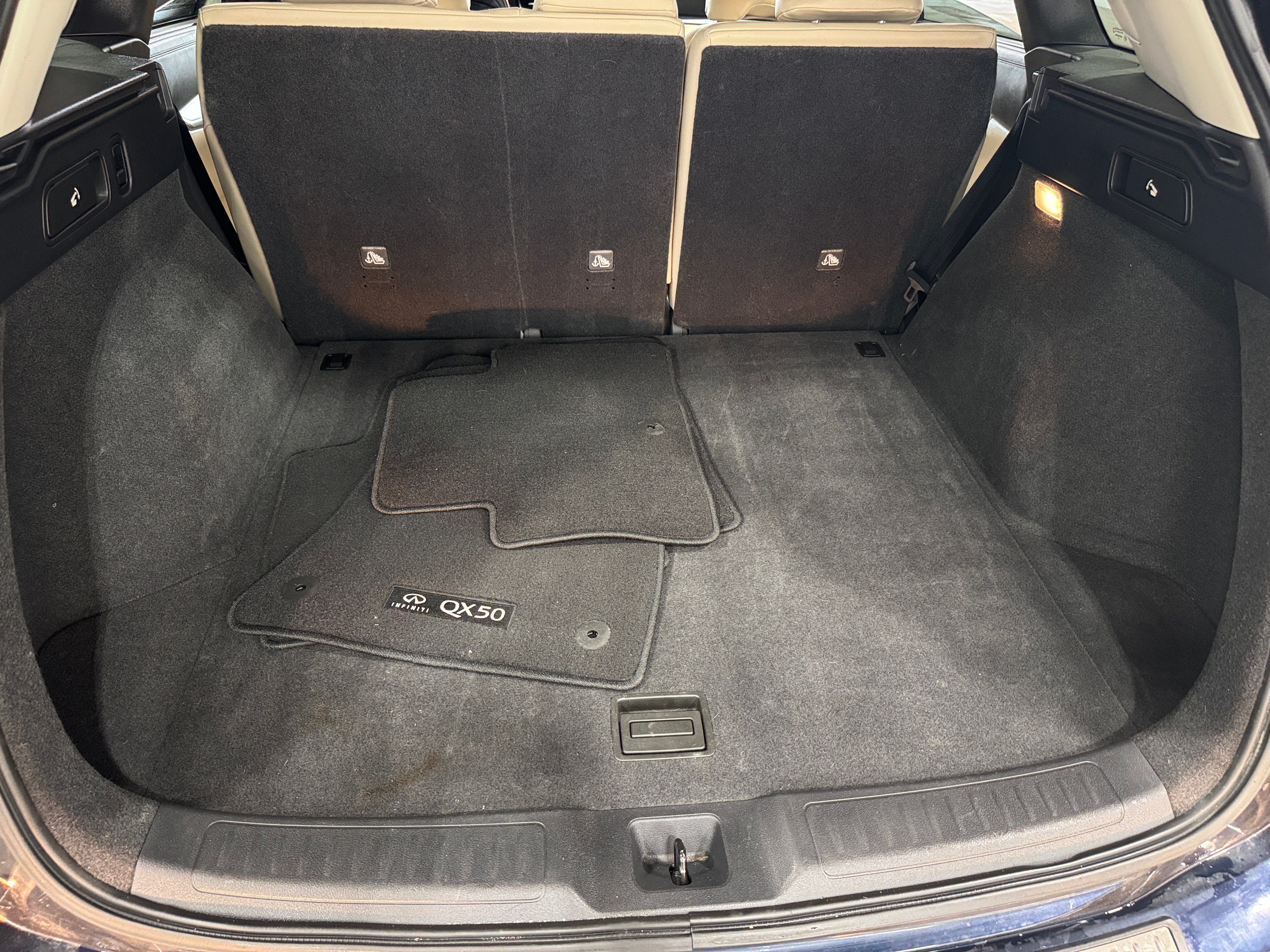 2020 INFINITI QX50 Sensory 6