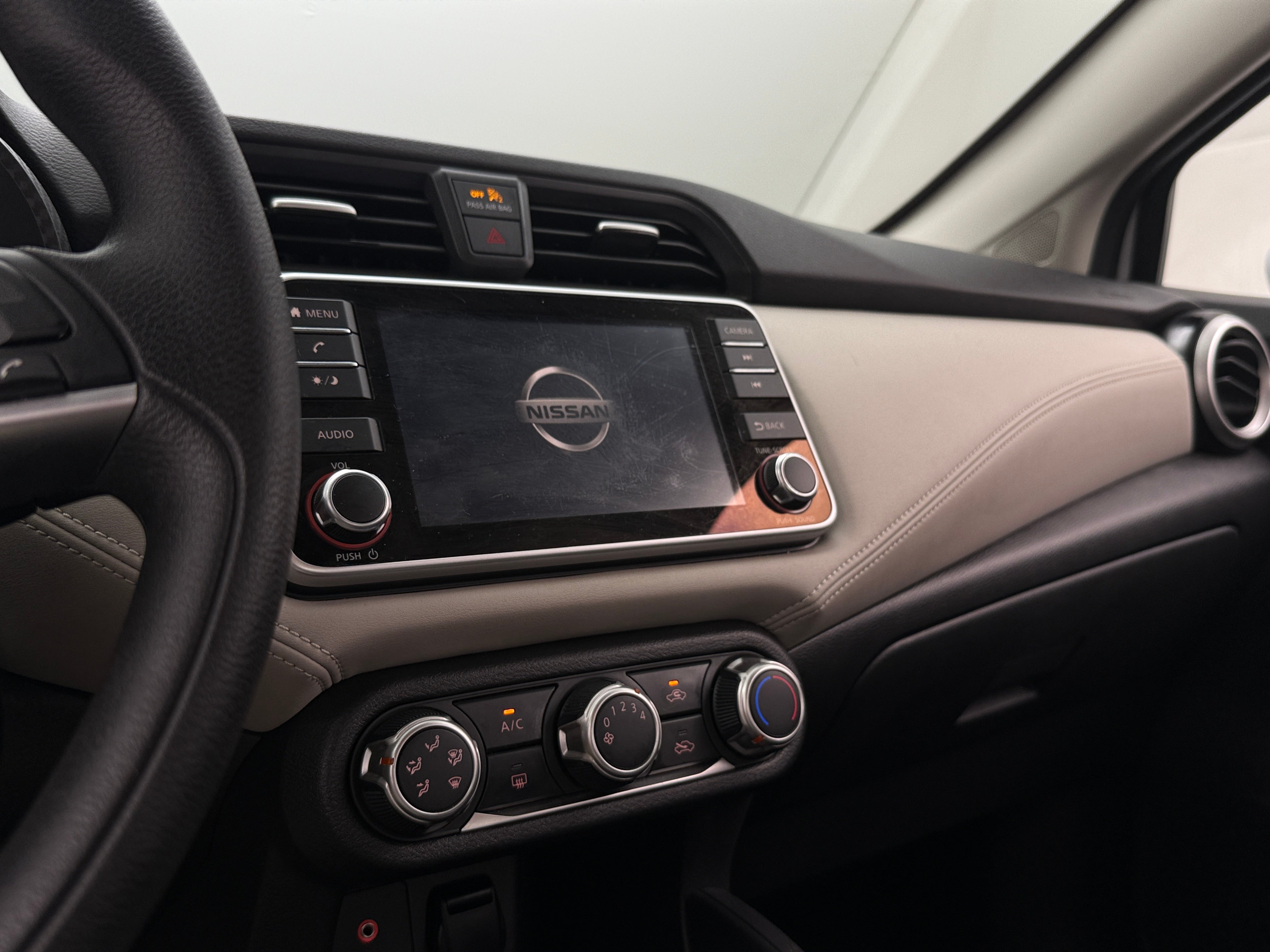 2020 Nissan Versa SV 4