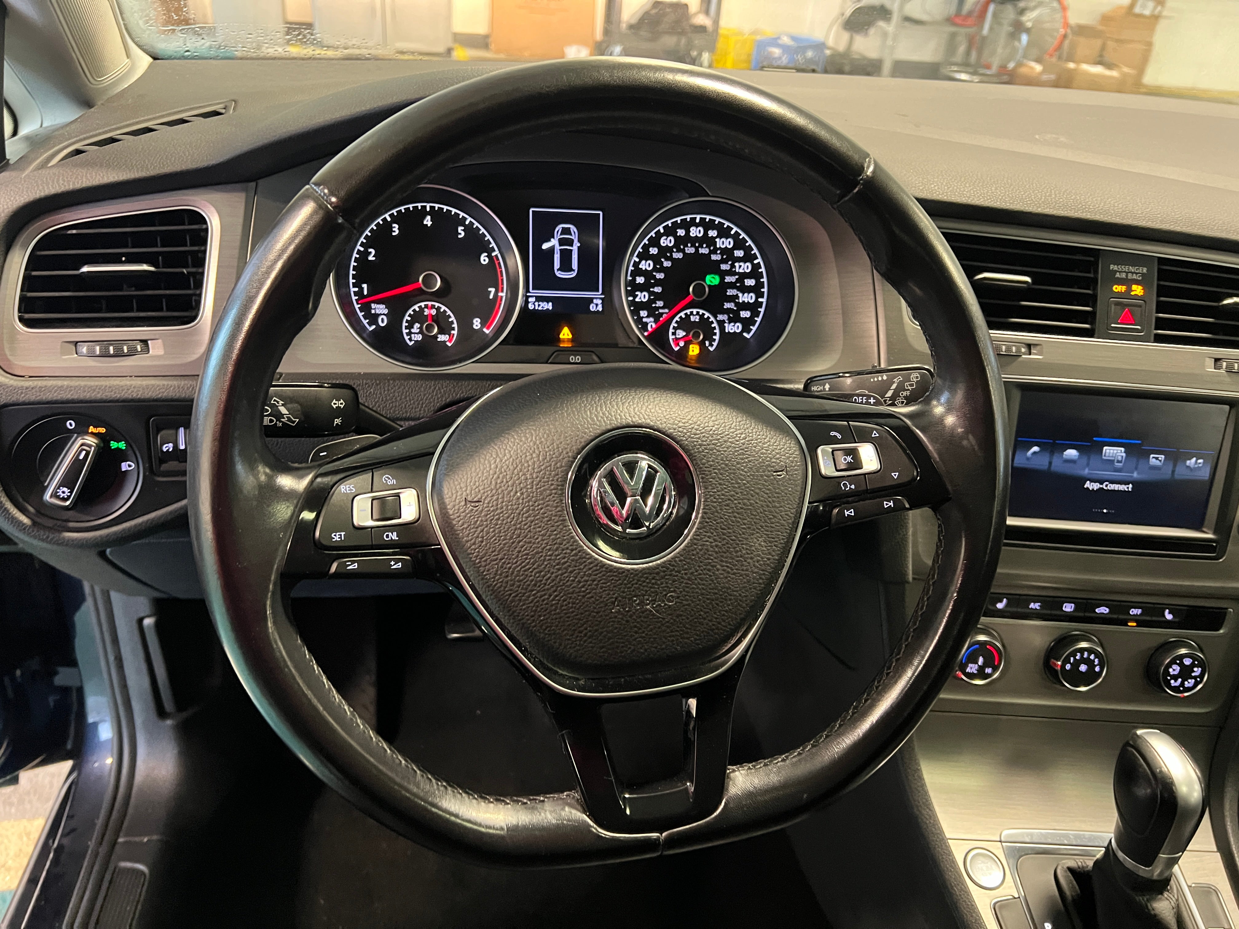 2017 Volkswagen Golf Wolfsburg Edition 4