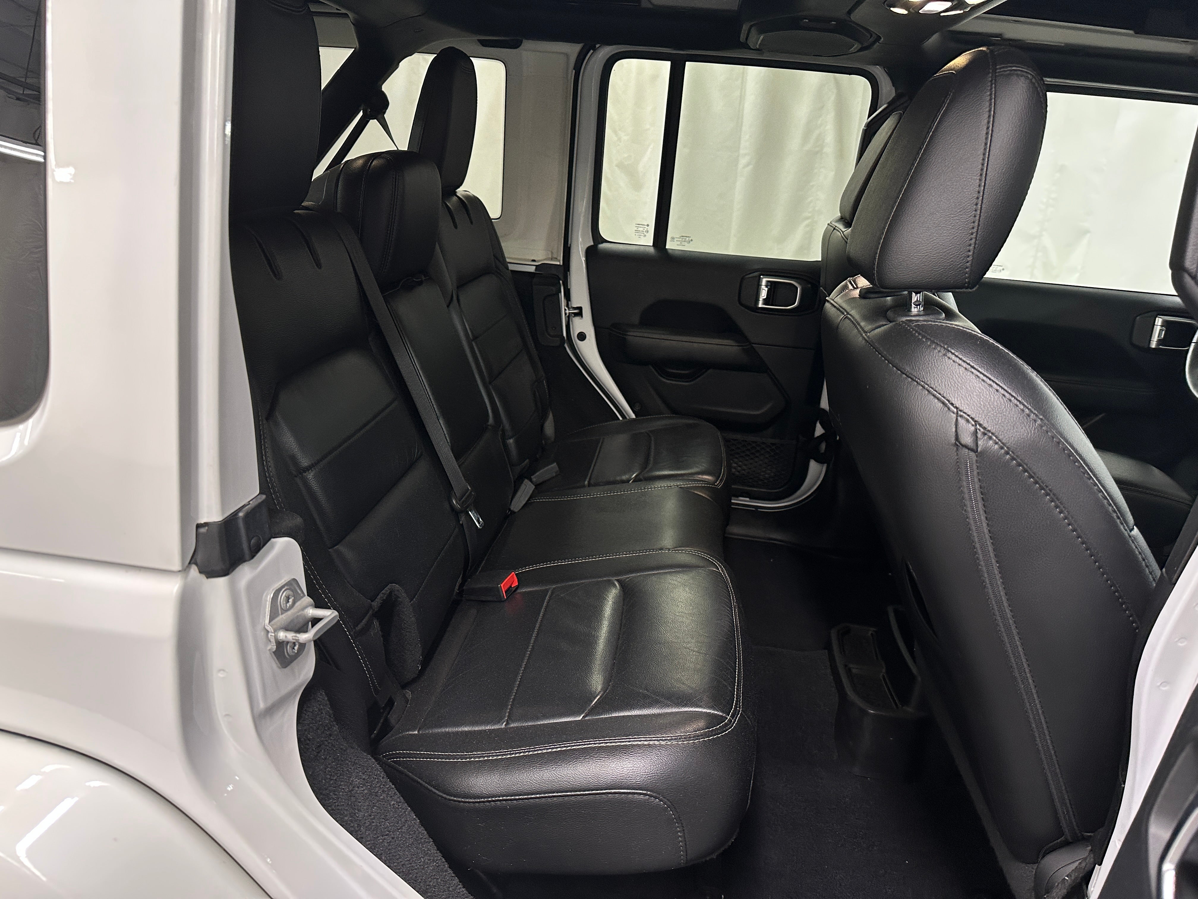 2019 Jeep Wrangler Unlimited Sahara 5