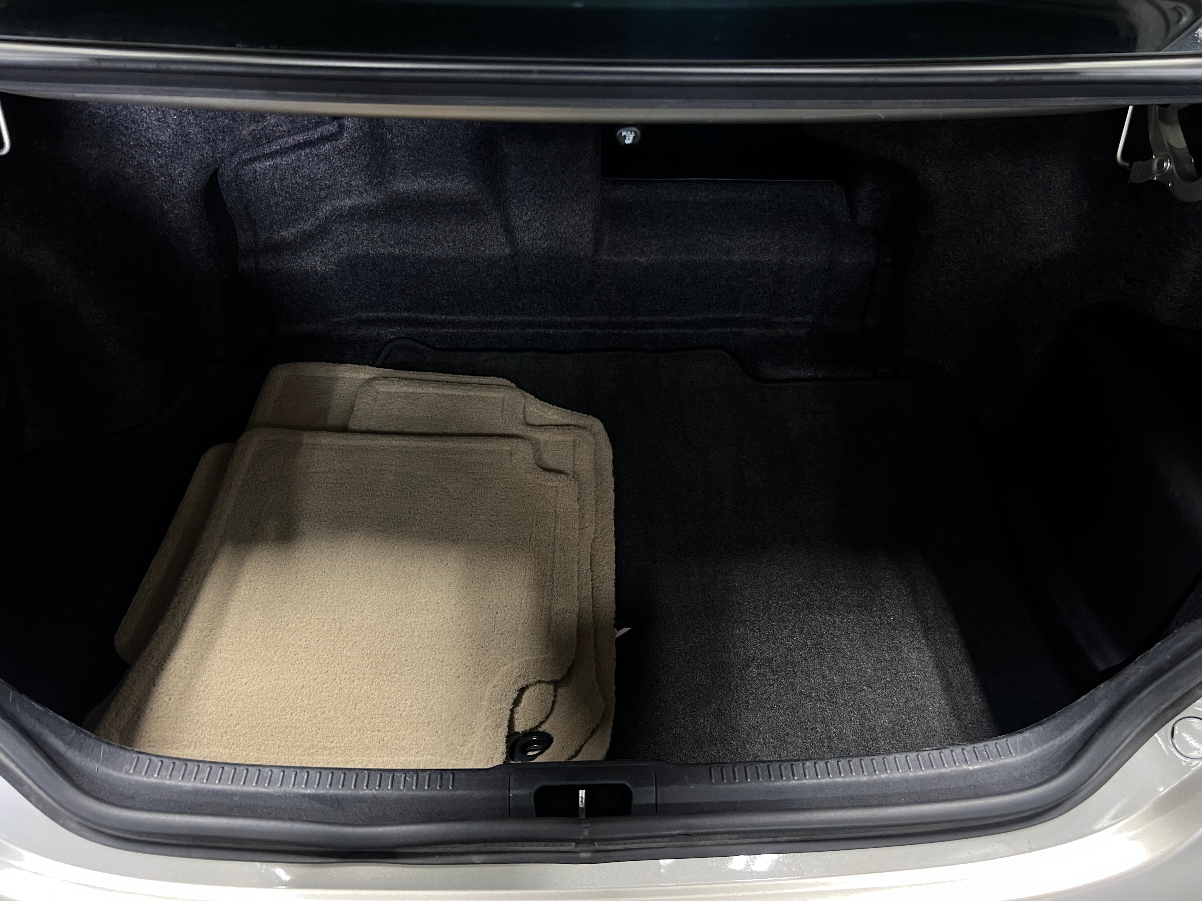 2014 Toyota Camry XLE 7