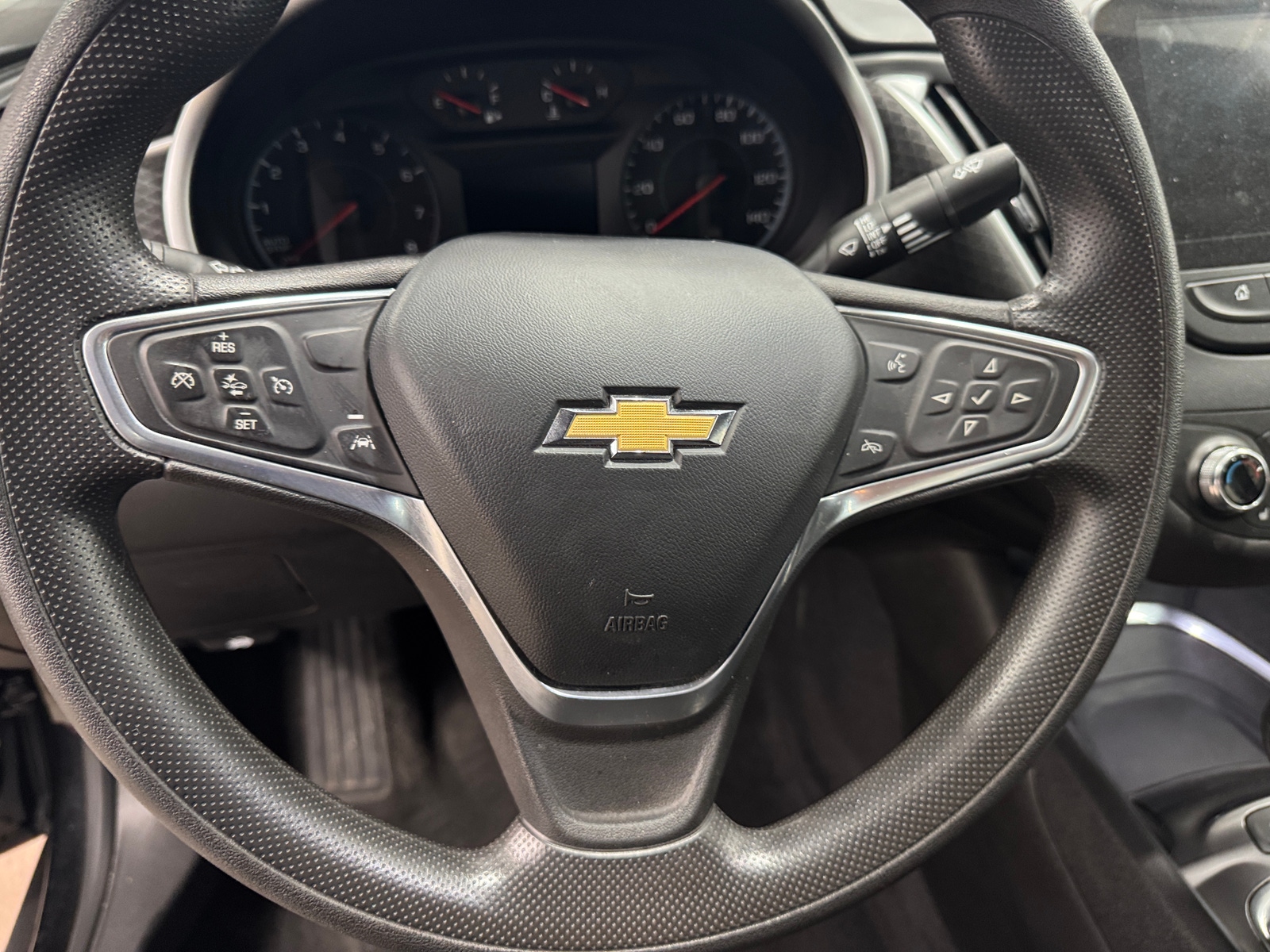 Thumbnail: 2023 Chevrolet Malibu - 5