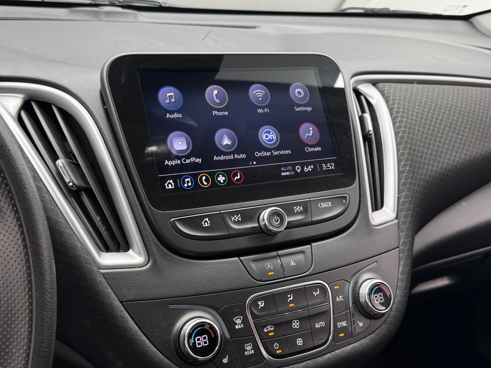 Thumbnail: 2023 Chevrolet Malibu - 4