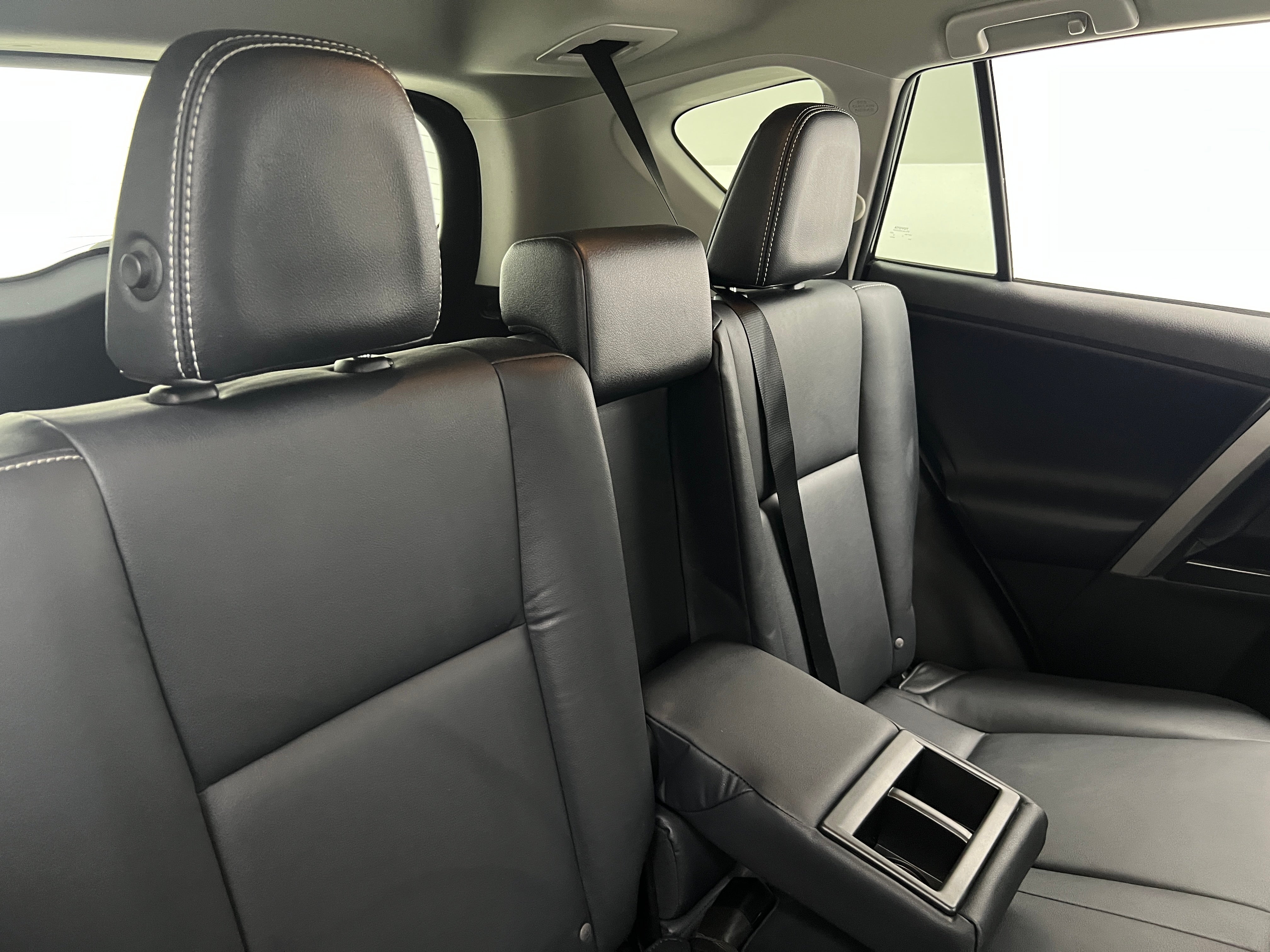 2017 Toyota RAV4 Limited 5