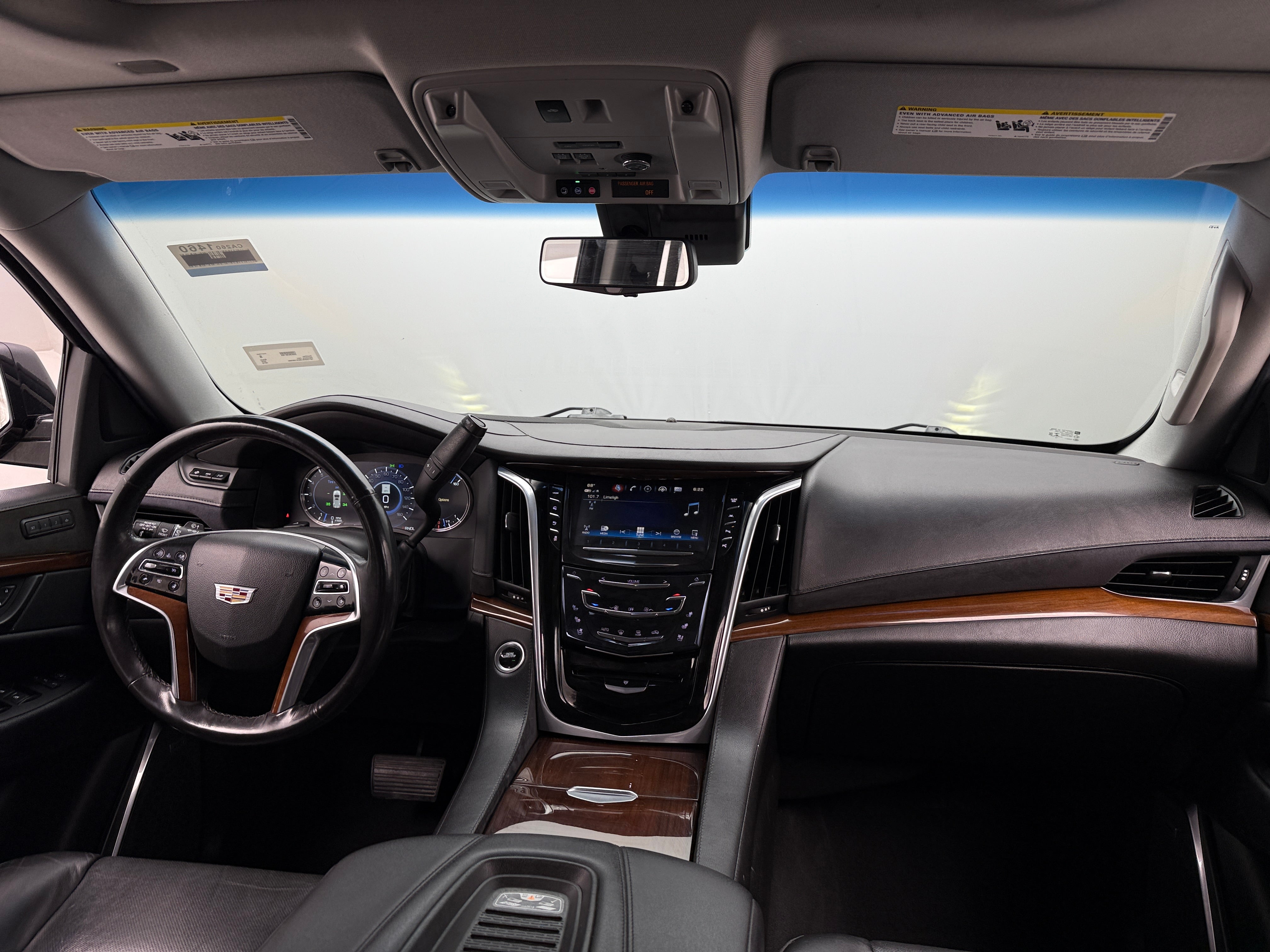 2019 Cadillac Escalade ESV Luxury 2