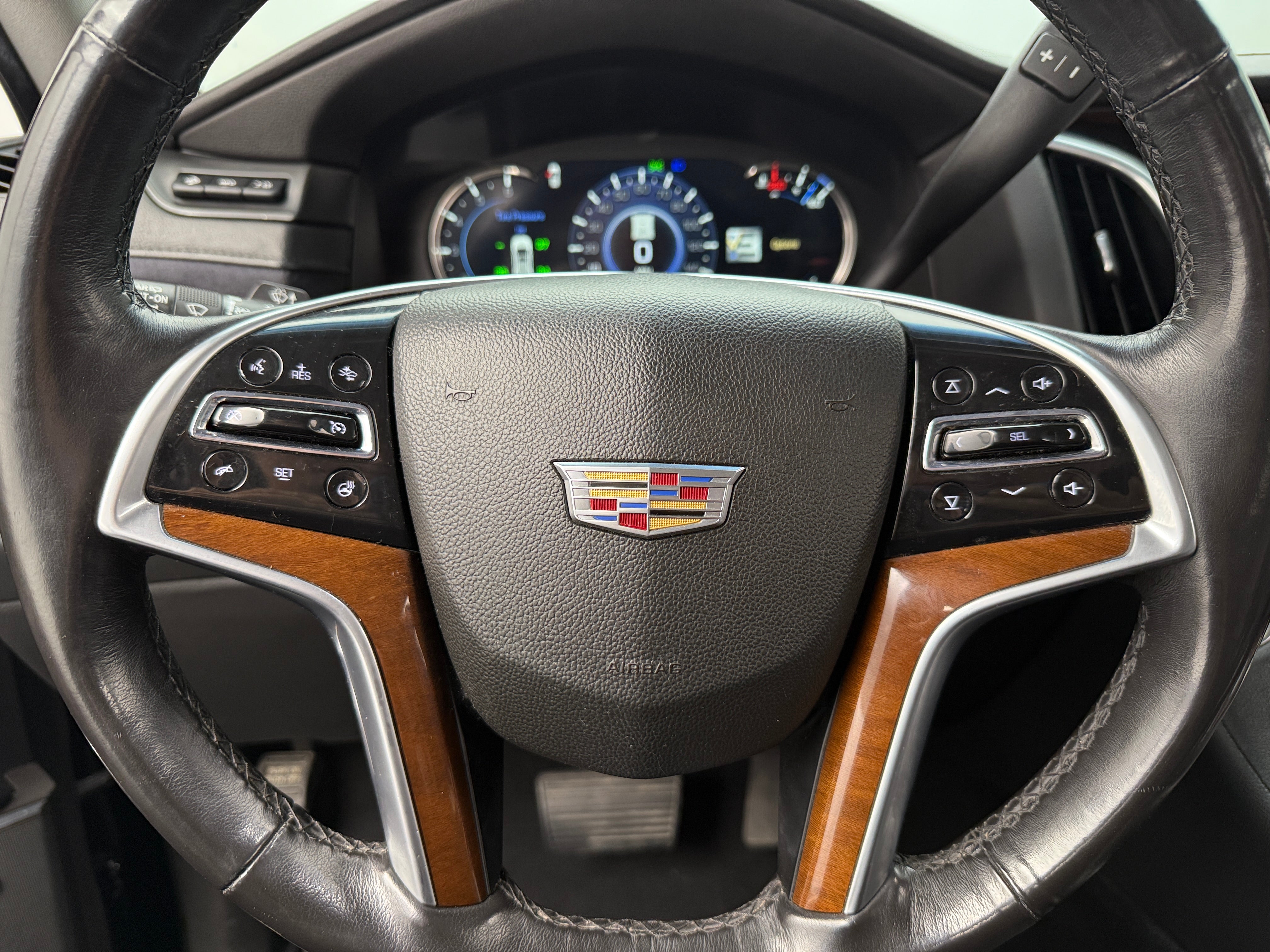 2019 Cadillac Escalade ESV Luxury 4