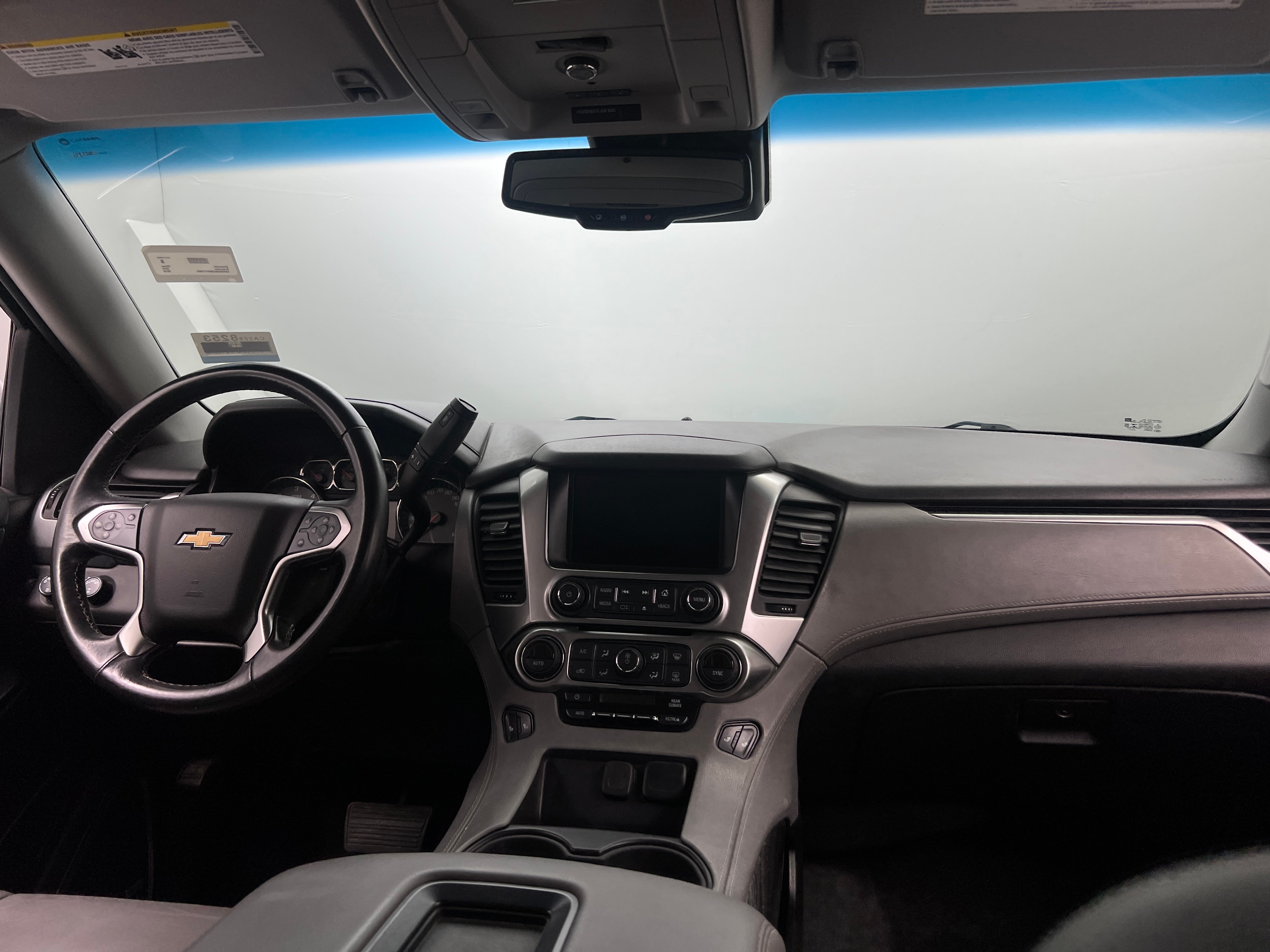 2019 Chevrolet Suburban LT 2