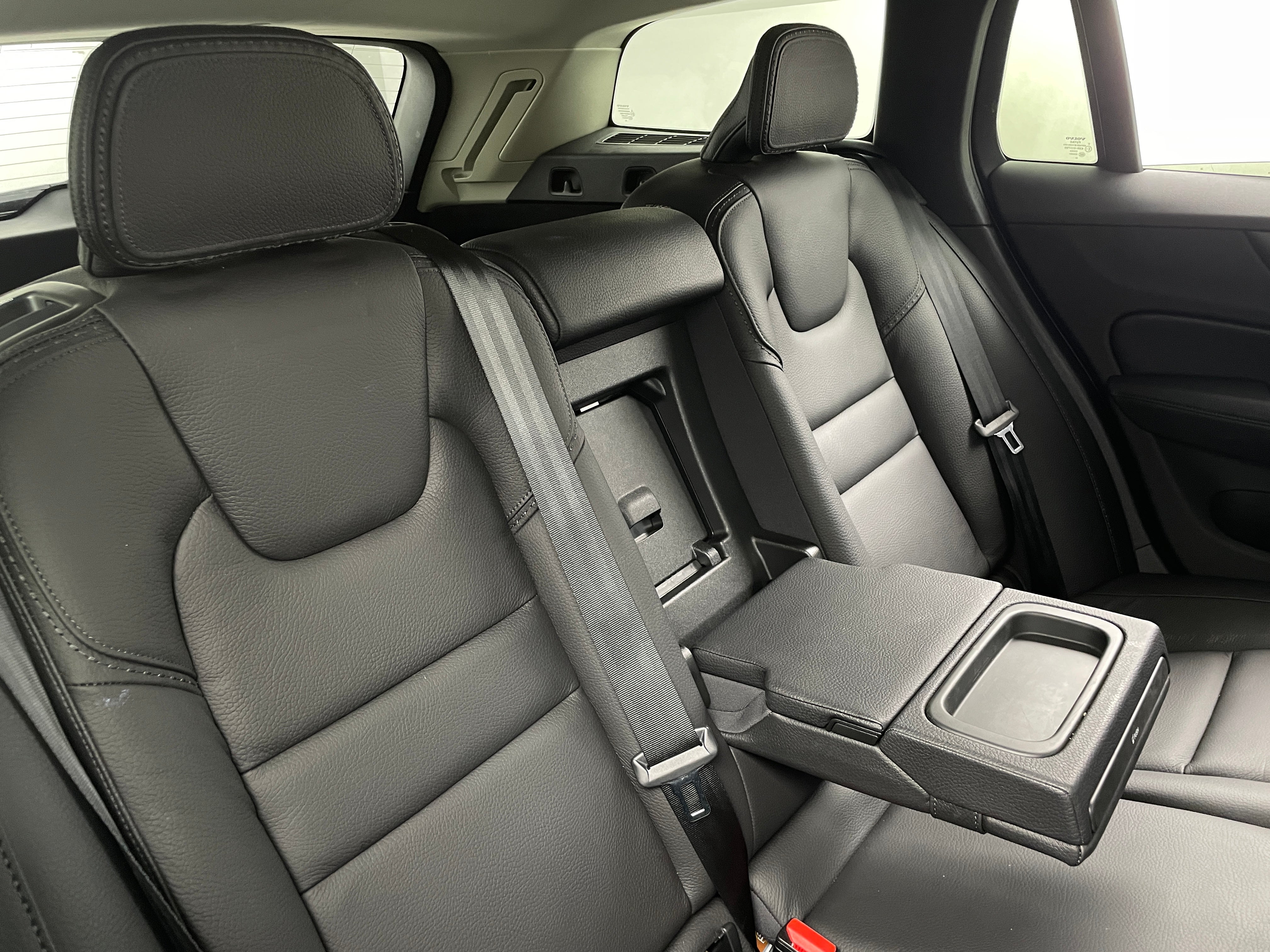 2020 Volvo V60 T5 5