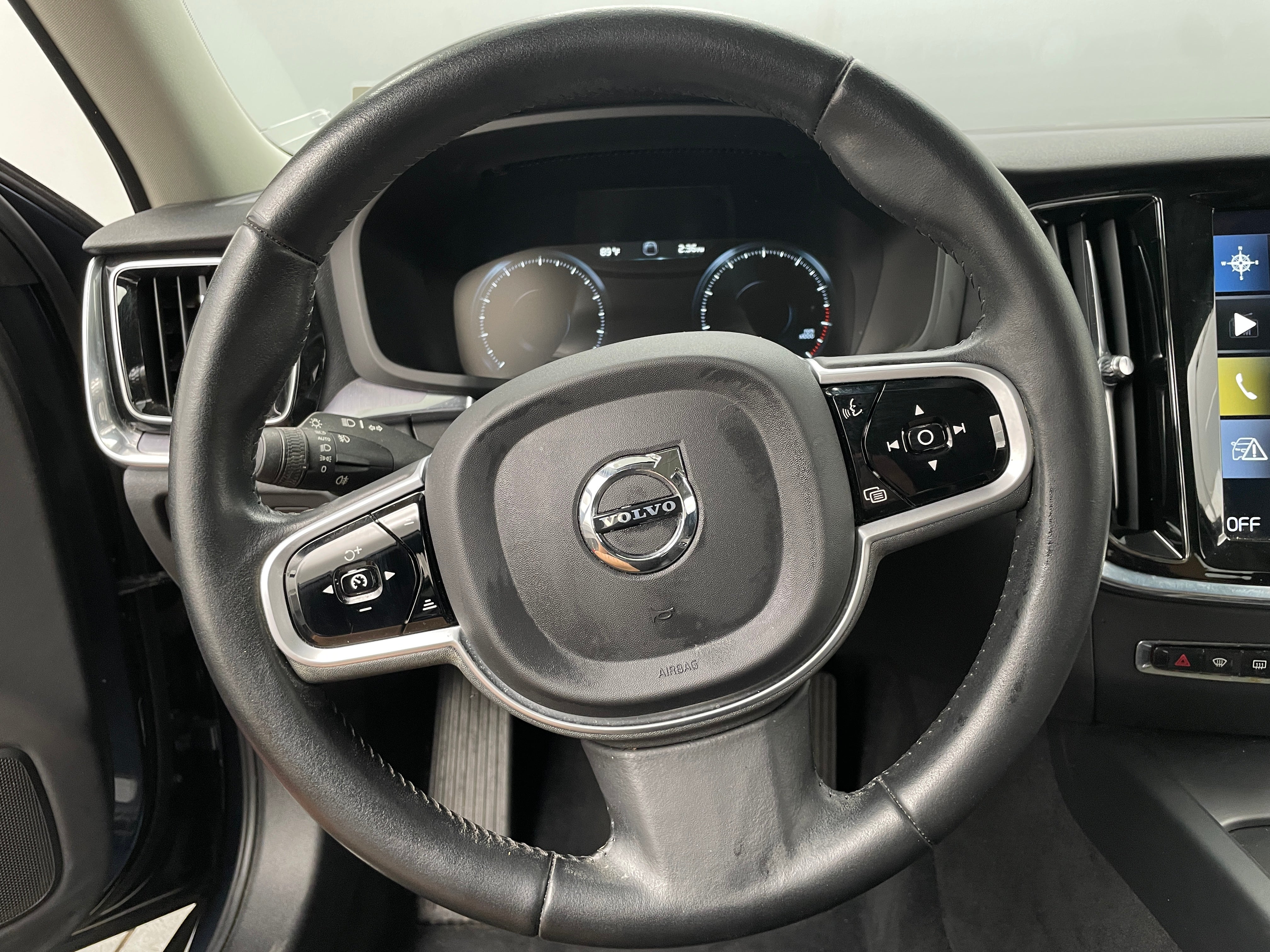 2020 Volvo V60 T5 4