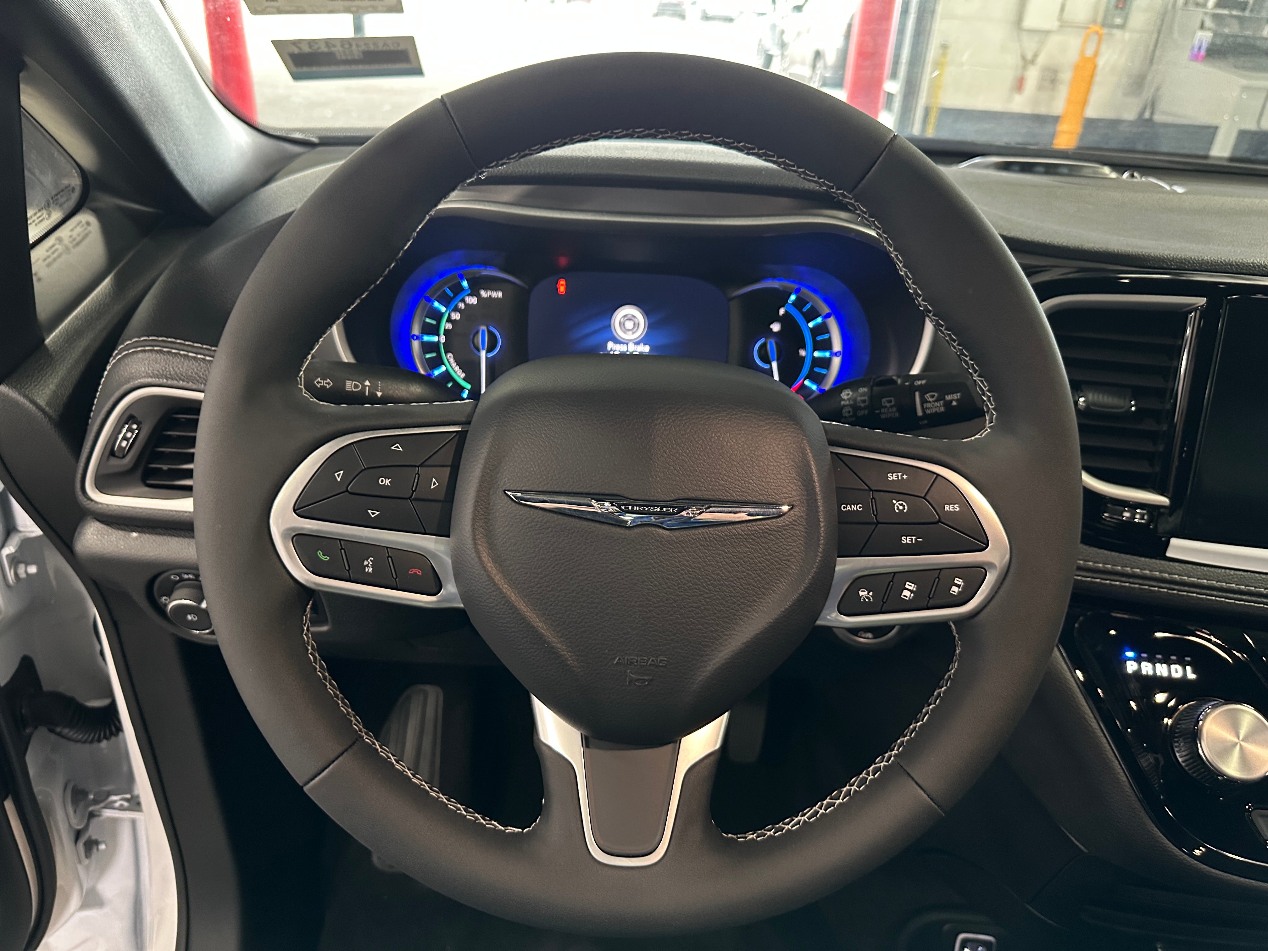2025 Chrysler Pacifica Hybrid Select 4