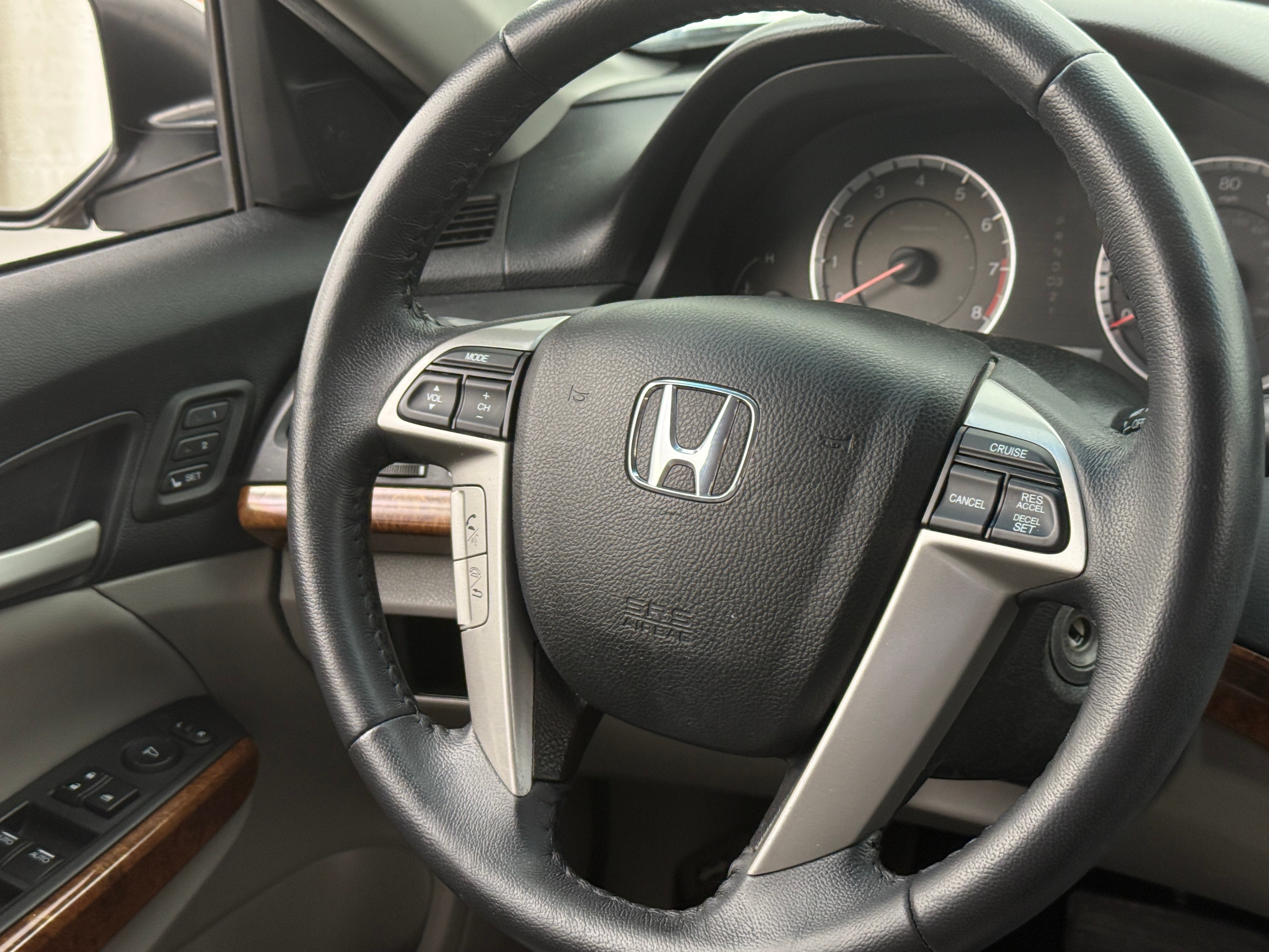 2012 Honda Accord EX-L 4