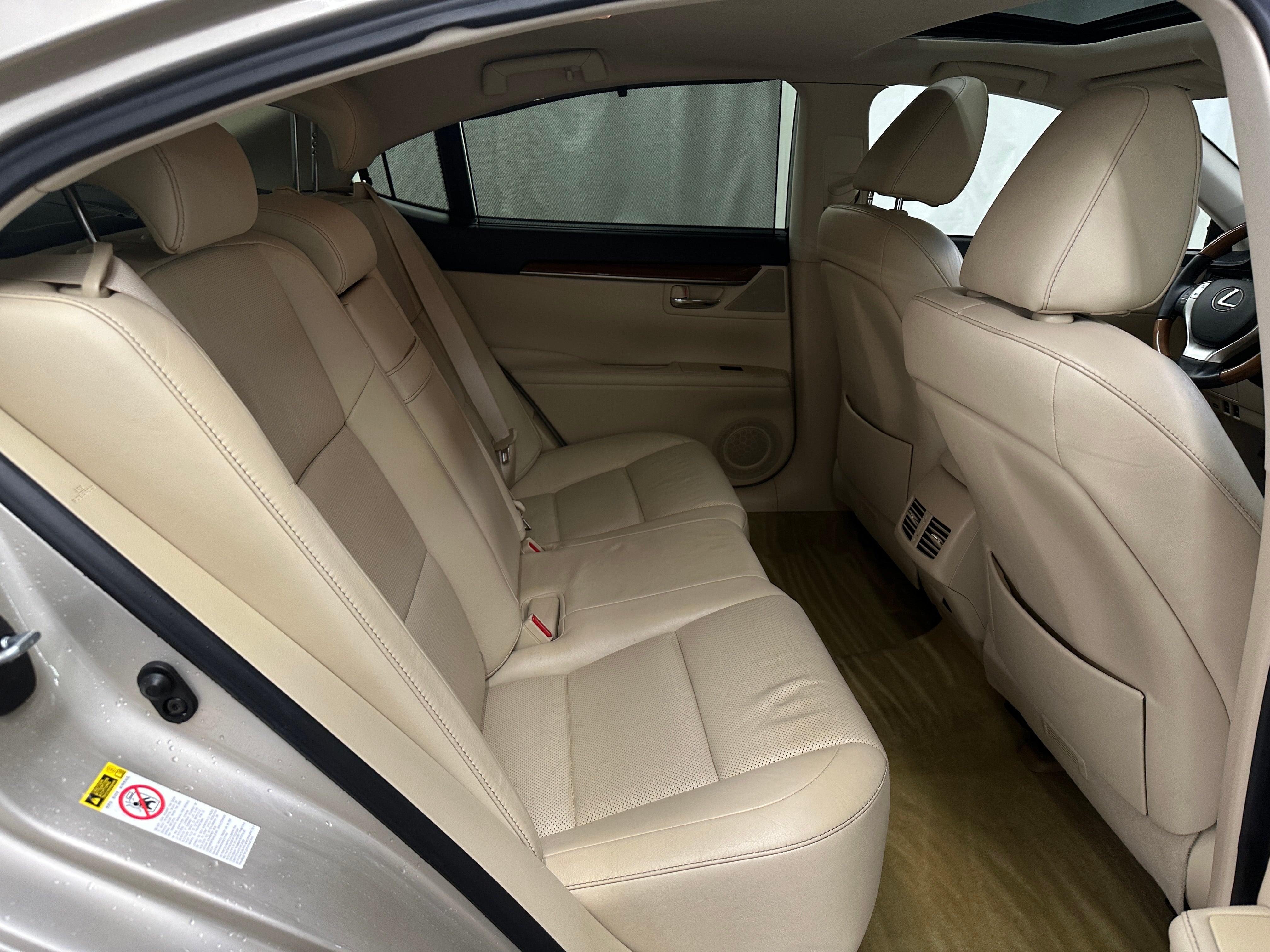 2014 Lexus ES Hybrid 300h 5