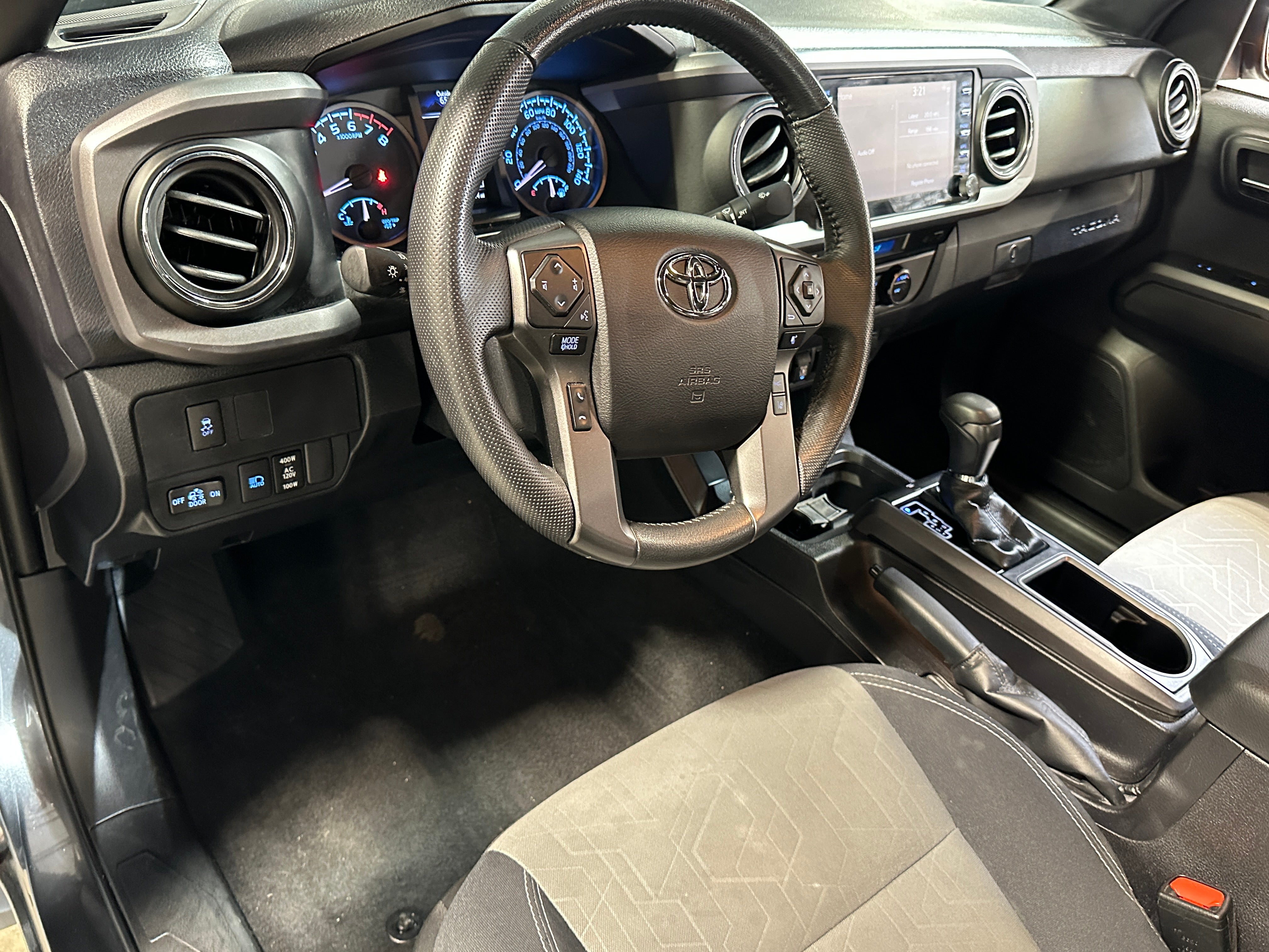2021 Toyota Tacoma TRD Sport 3