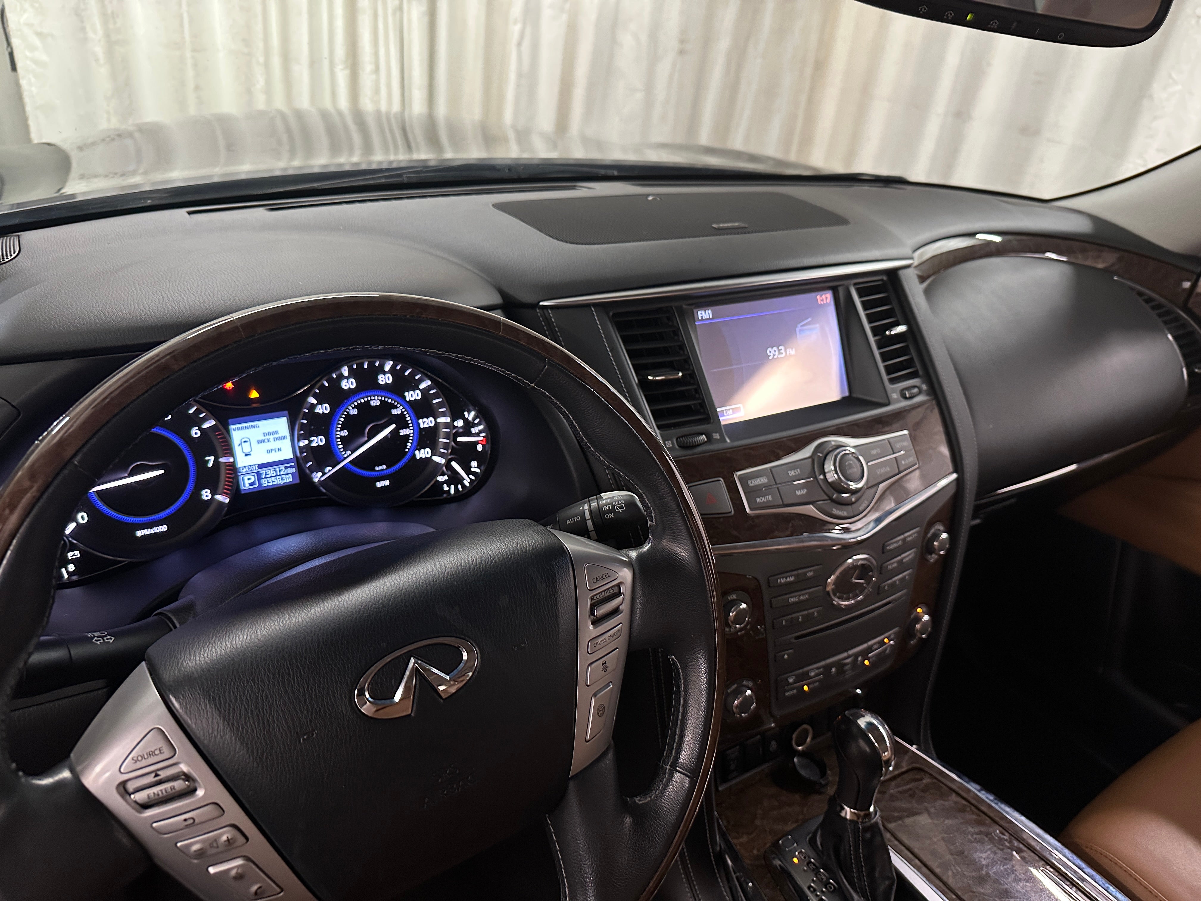 2016 INFINITI QX80 Base 3