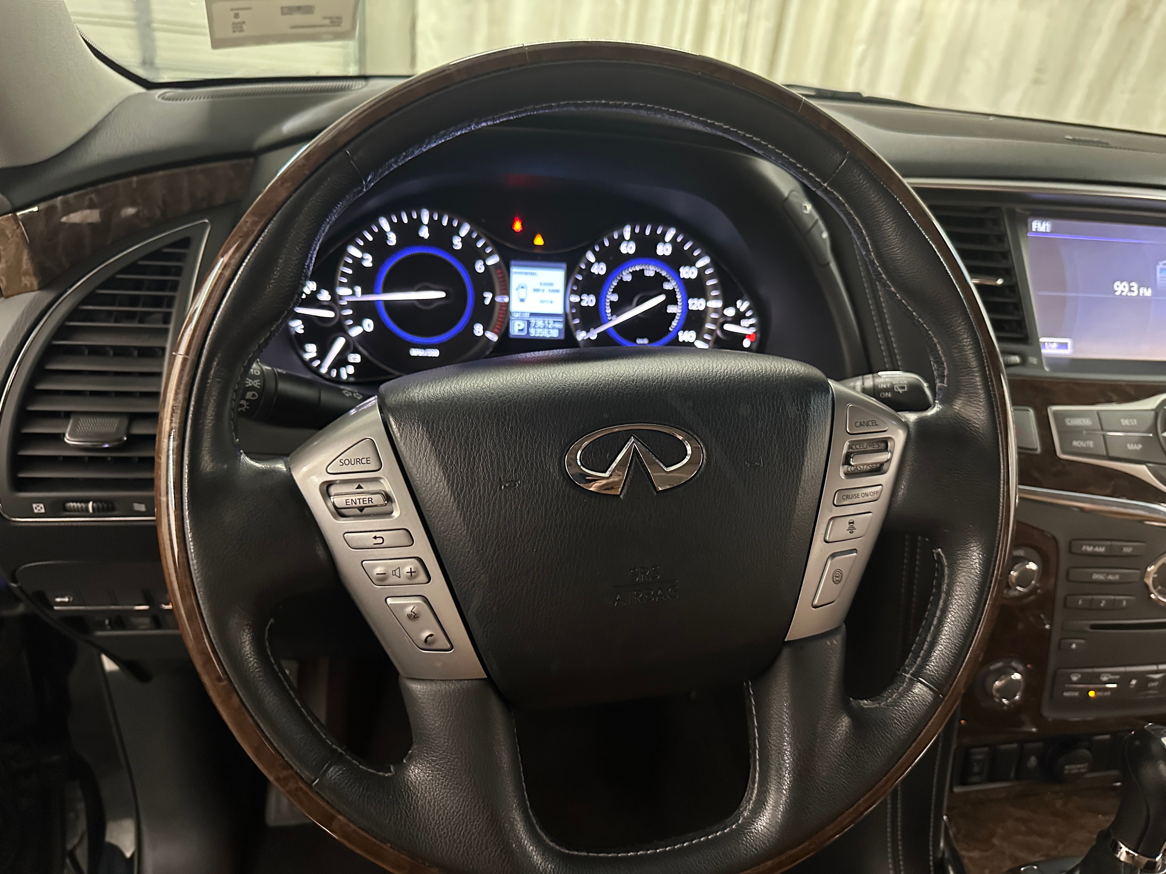 2016 INFINITI QX80 Base 5