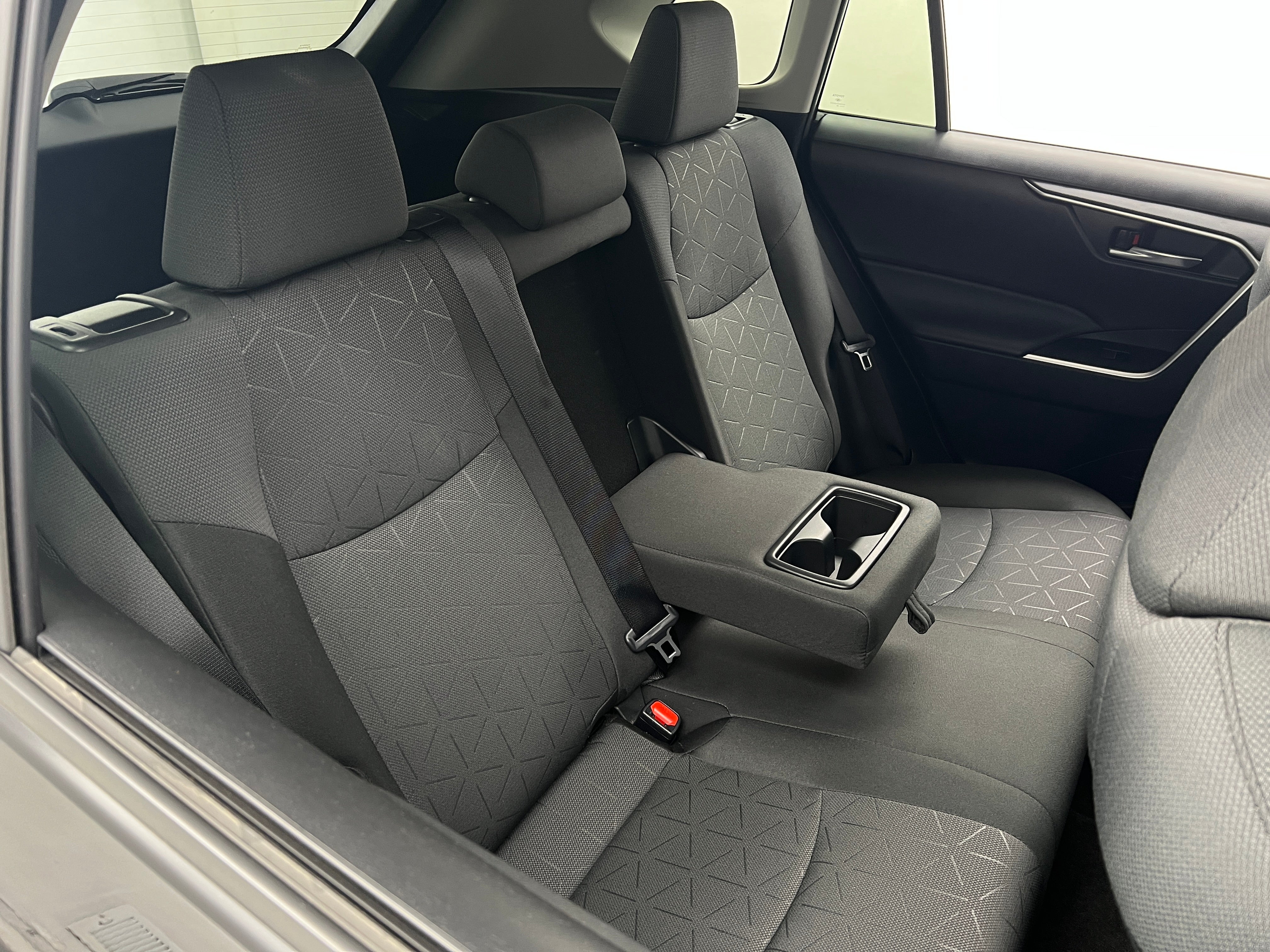 2024 Toyota RAV4 XLE 6
